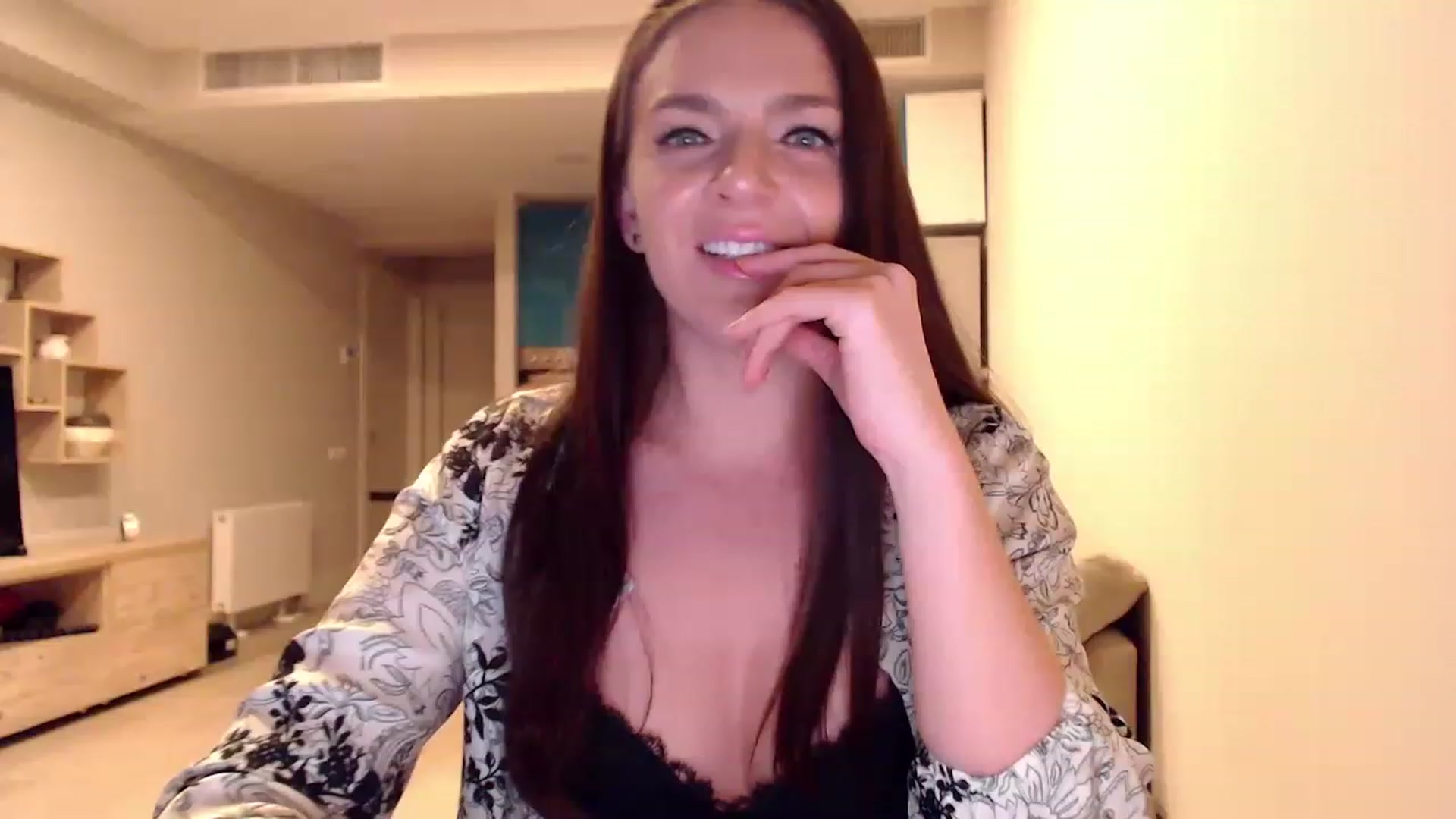 Gallery image thumbnail from AnnaTheCute's myfreecams stream on, 02/03/2023, 07:02 image 20 of 20