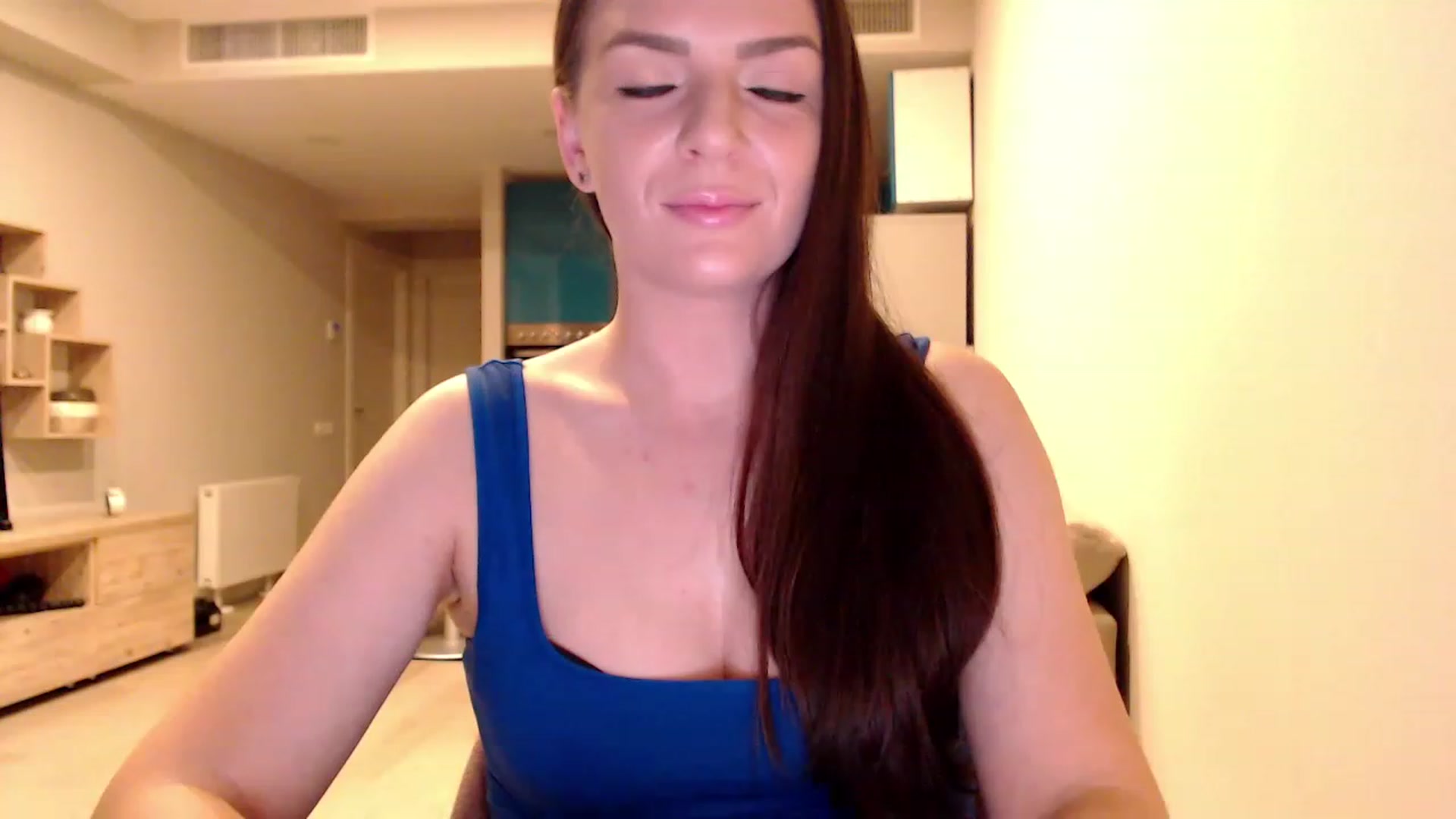 Gallery image thumbnail from AnnaTheCute's myfreecams stream on, 02/05/2023, 05:47 image 5 of 20
