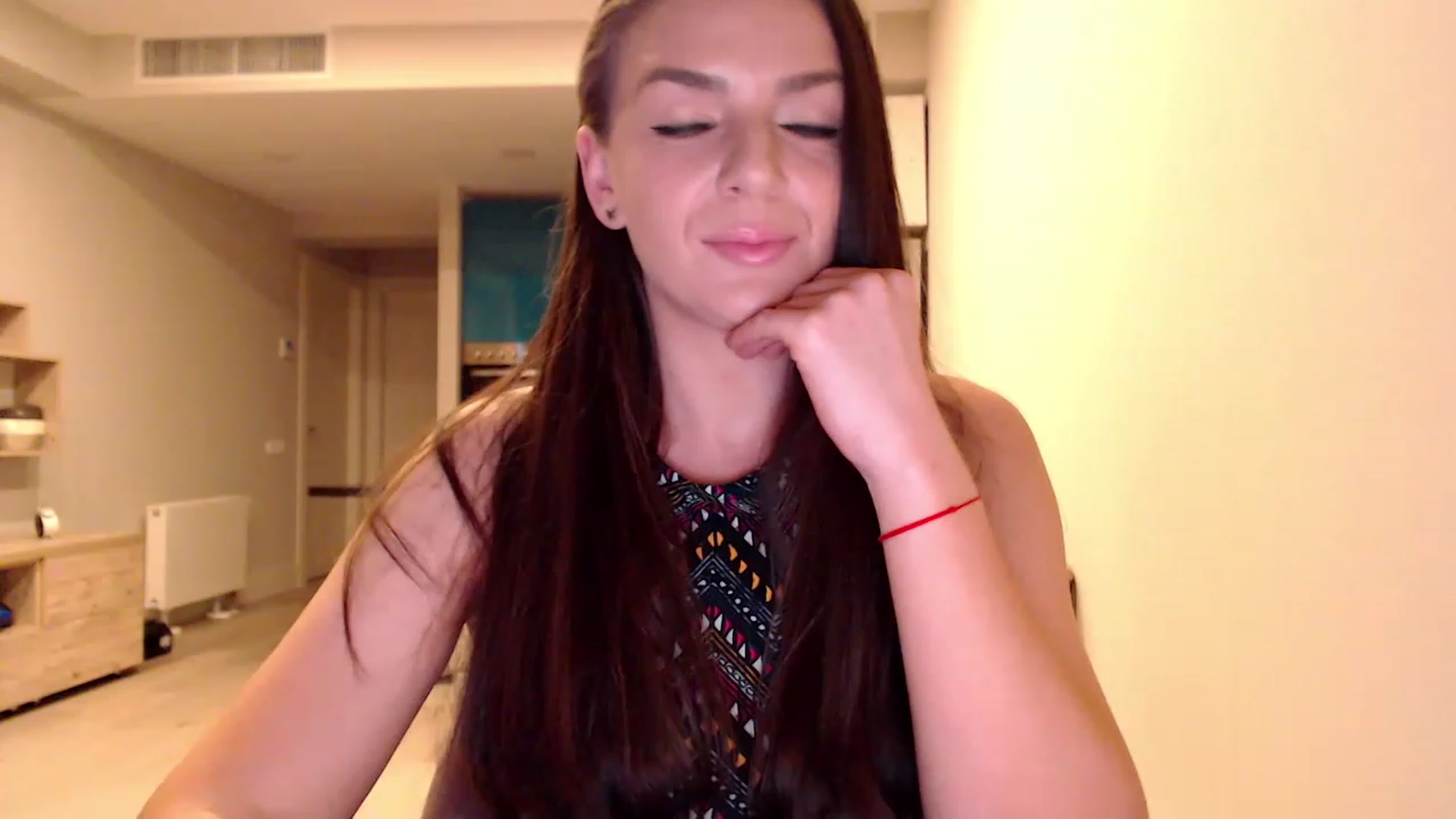 Gallery image thumbnail from AnnaTheCute's myfreecams stream on, 02/18/2023, 07:25 image 14 of 20