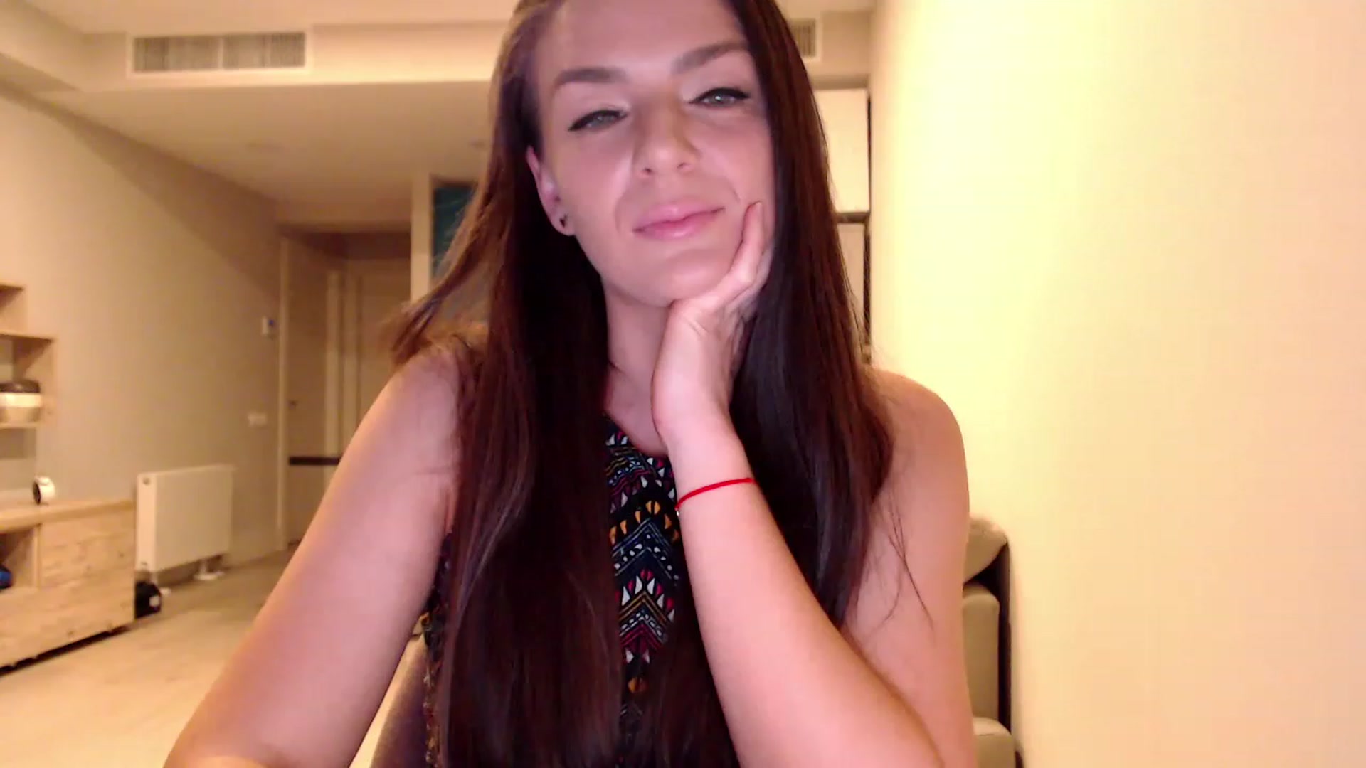 Gallery image thumbnail from AnnaTheCute's myfreecams stream on, 02/18/2023, 07:25 image 11 of 20