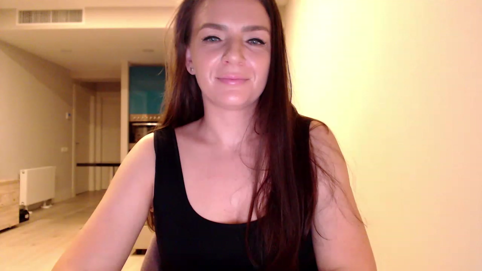 Gallery image thumbnail from AnnaTheCute's myfreecams stream on, 02/20/2023, 05:00 image 17 of 20