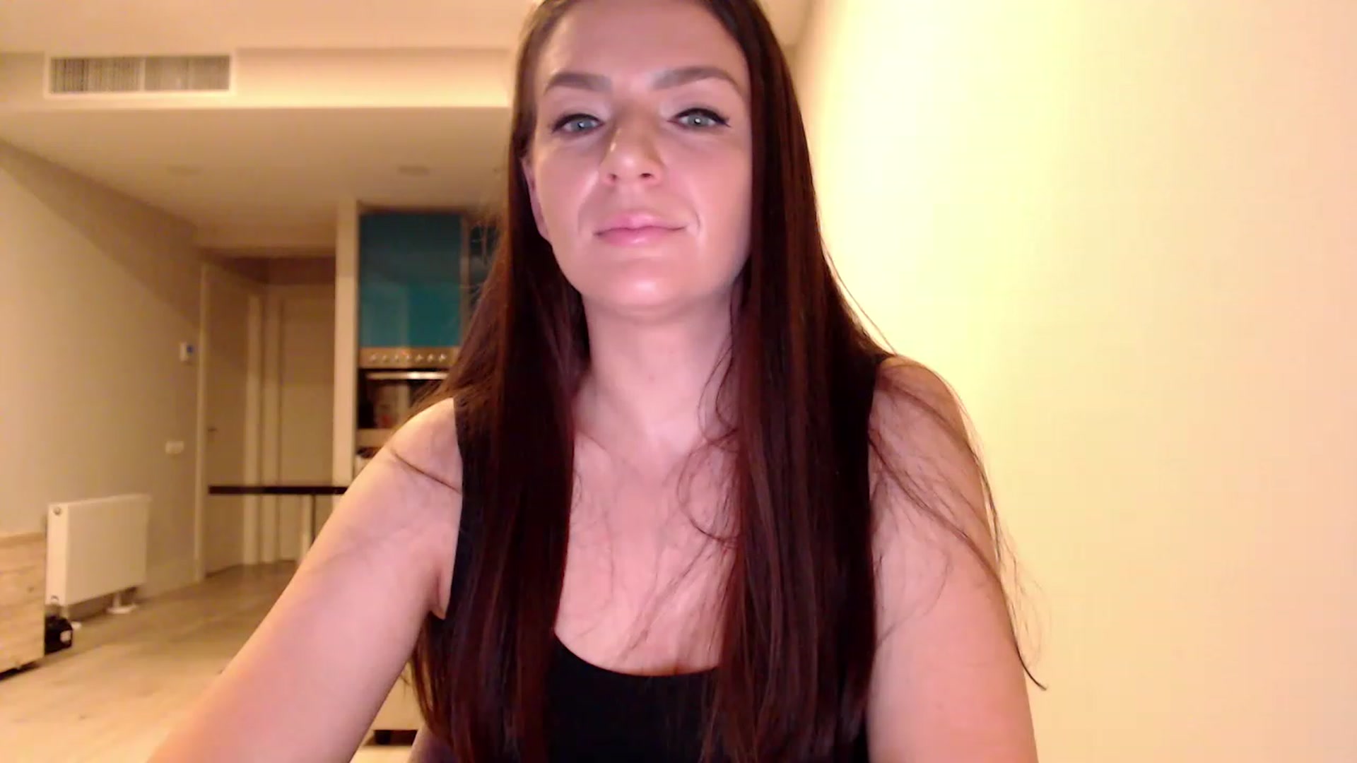 Gallery image thumbnail from AnnaTheCute's myfreecams stream on, 02/20/2023, 05:00 image 13 of 20