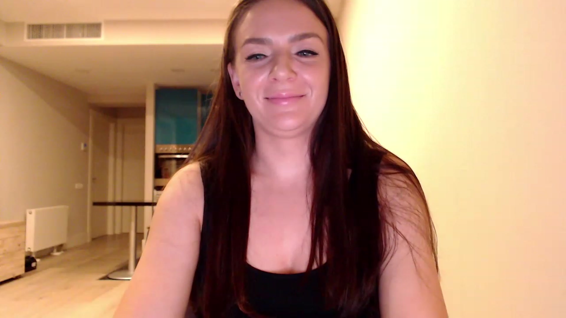 Gallery image thumbnail from AnnaTheCute's myfreecams stream on, 02/20/2023, 05:00 image 11 of 20