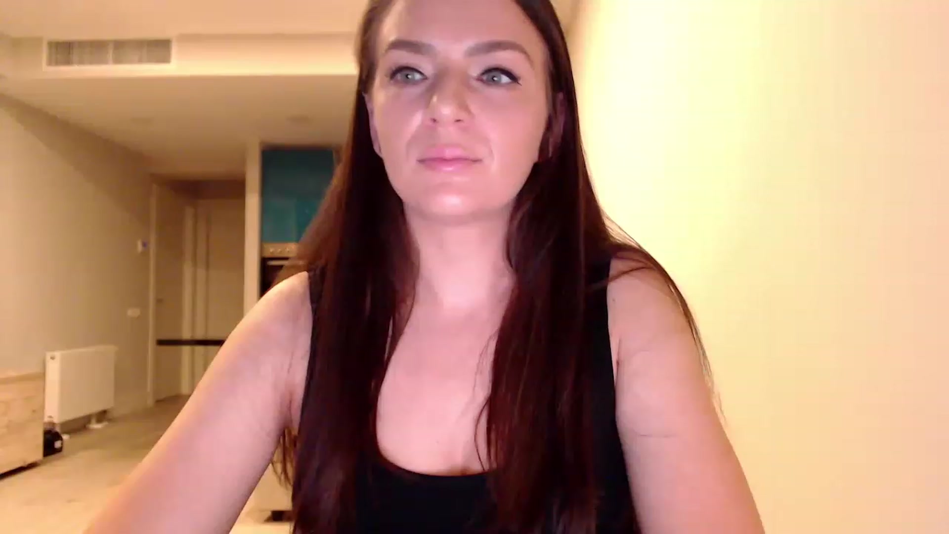 Gallery image thumbnail from AnnaTheCute's myfreecams stream on, 02/20/2023, 05:00 image 8 of 20