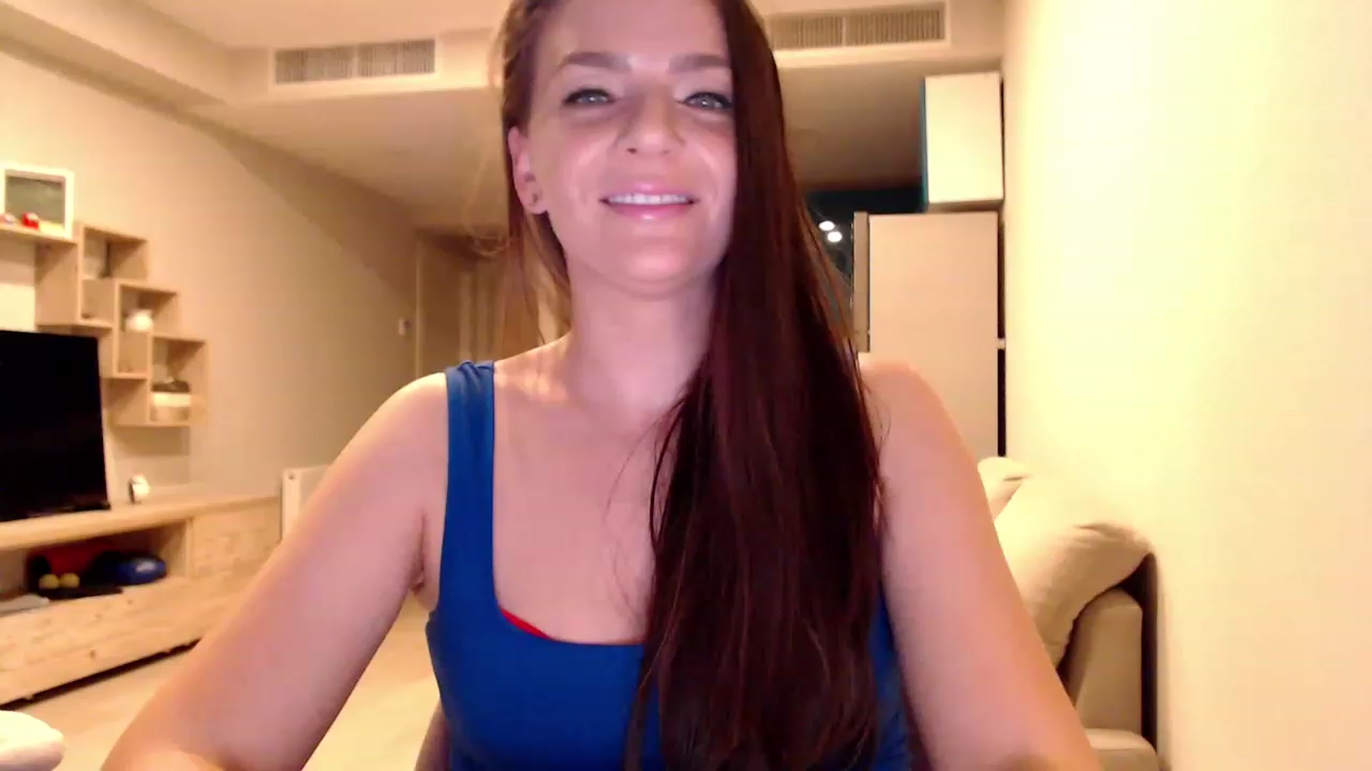 Gallery image thumbnail from AnnaTheCute's myfreecams stream on, 03/01/2023, 08:58 image 11 of 20