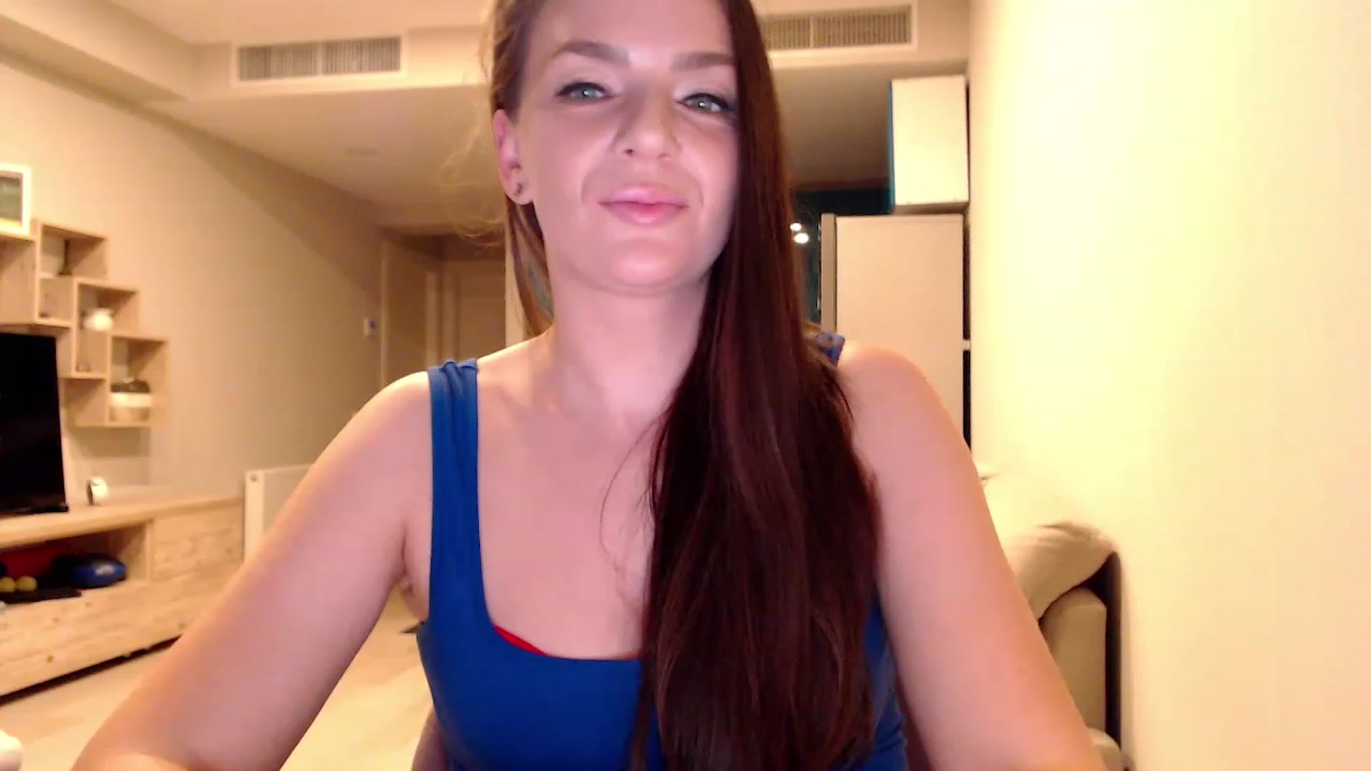 Gallery image thumbnail from AnnaTheCute's myfreecams stream on, 03/01/2023, 08:58 image 9 of 20