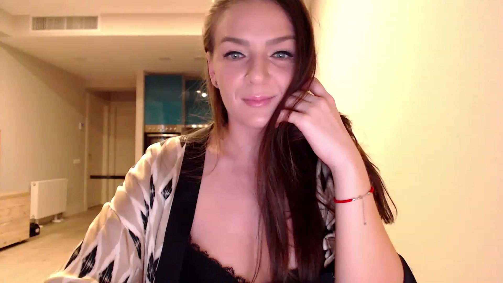 Gallery image thumbnail from AnnaTheCute's myfreecams stream on, 03/07/2023, 06:43 image 15 of 20