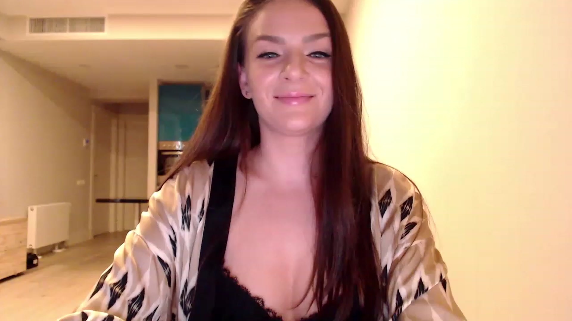 Gallery image thumbnail from AnnaTheCute's myfreecams stream on, 03/07/2023, 07:00 image 2 of 20