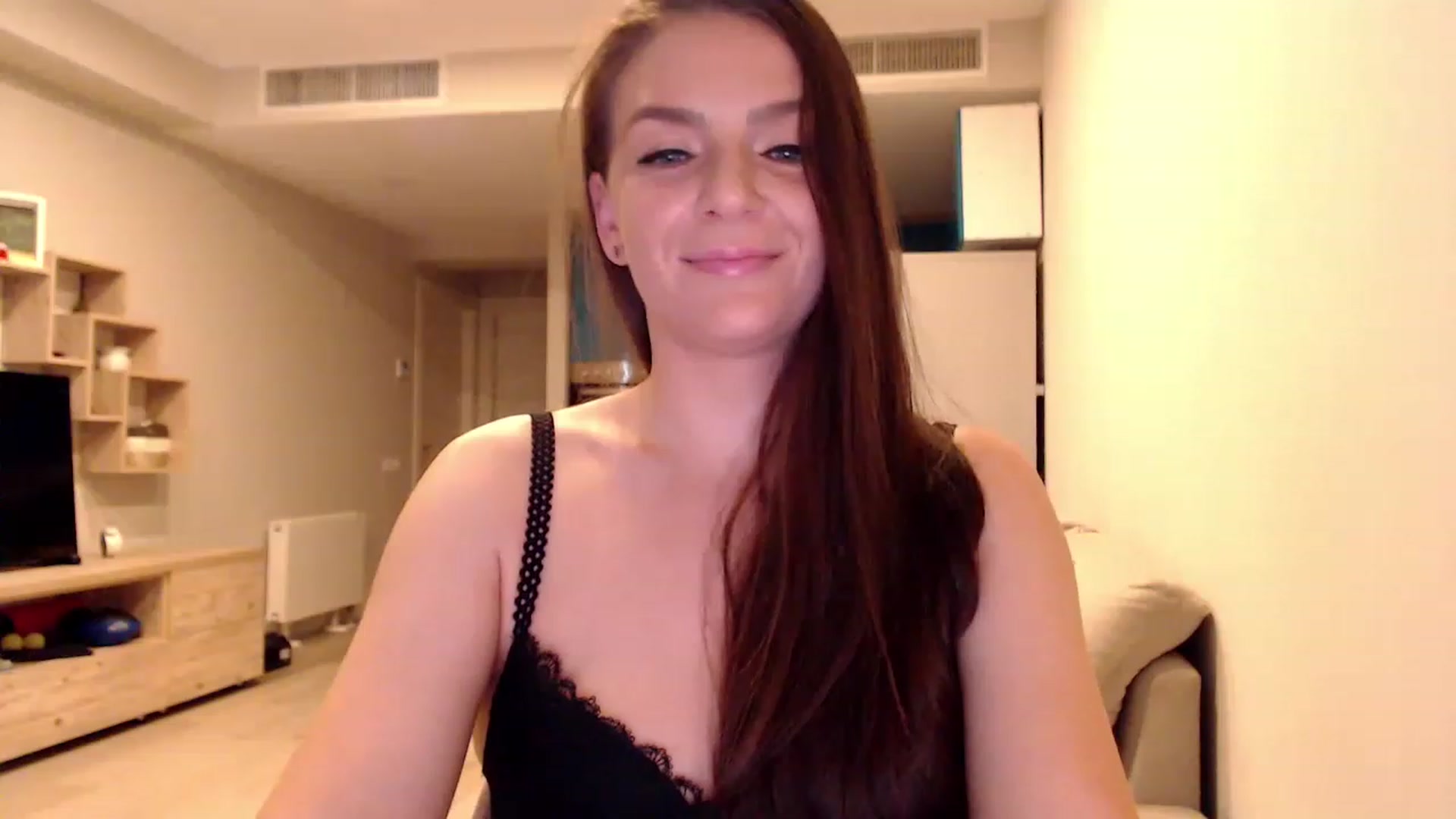 Gallery image thumbnail from AnnaTheCute's myfreecams stream on, 03/07/2023, 08:33 image 6 of 20