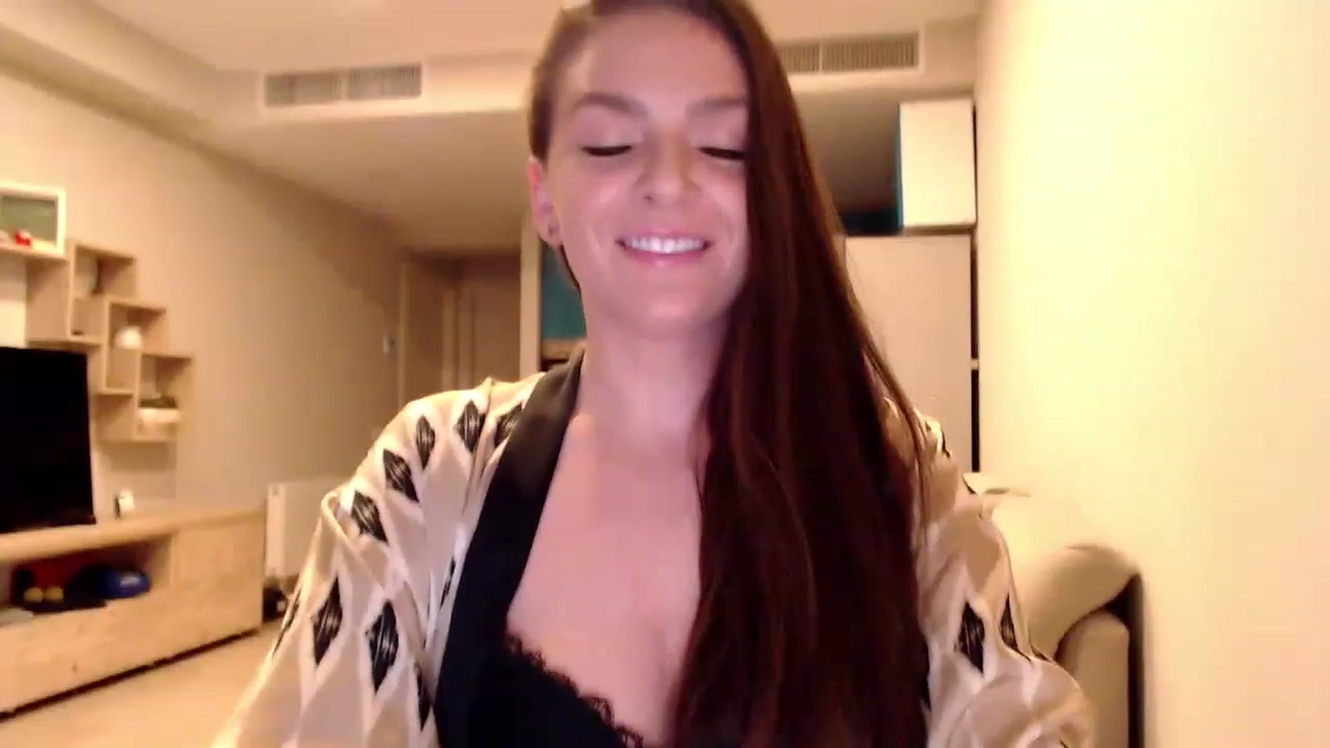 Gallery image thumbnail from AnnaTheCute's myfreecams stream on, 03/07/2023, 08:33 image 11 of 20