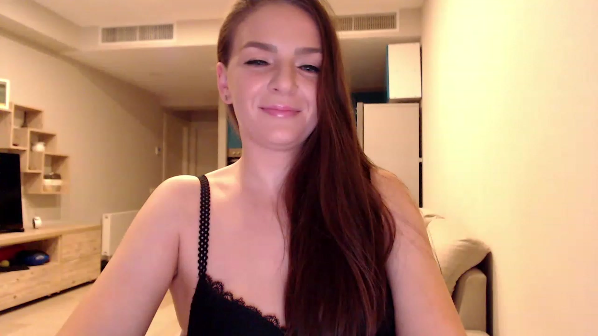 Gallery image thumbnail from AnnaTheCute's myfreecams stream on, 03/07/2023, 08:33 image 3 of 20