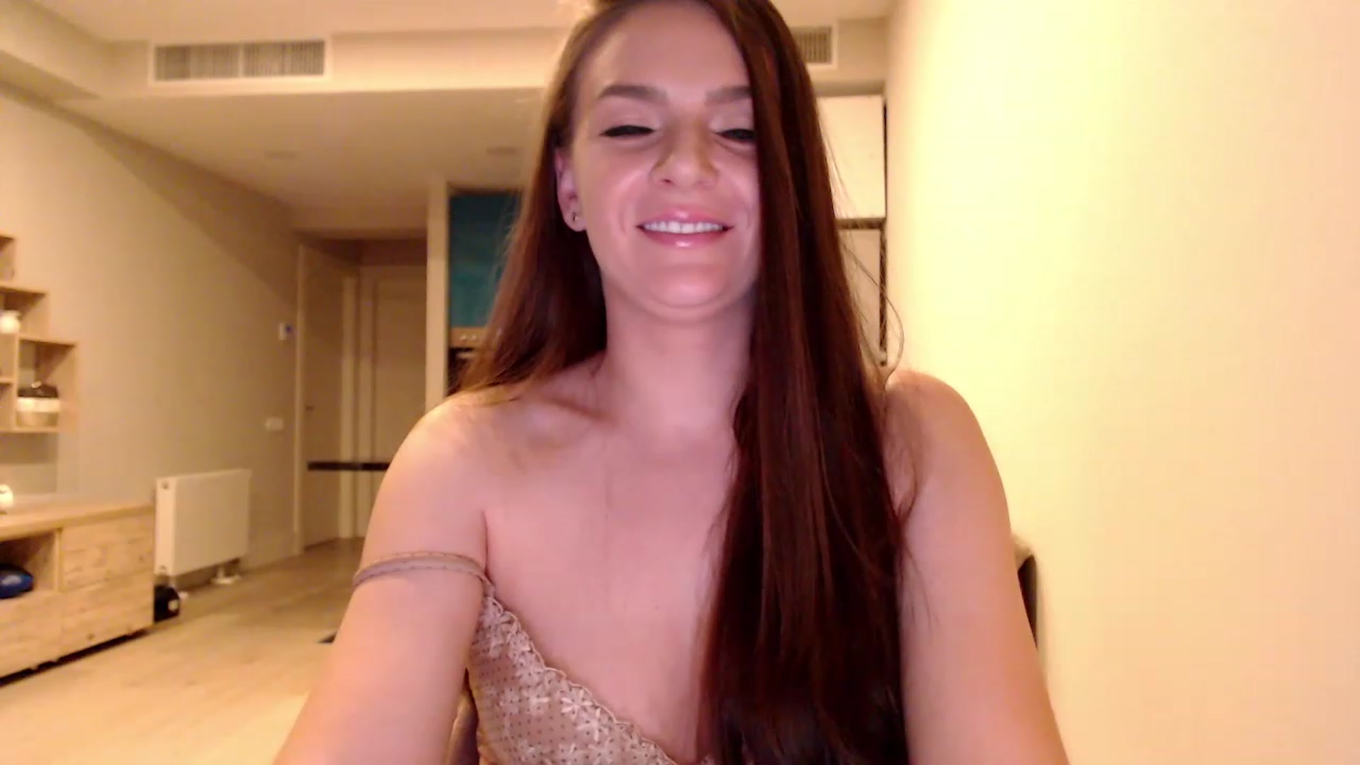 Gallery image thumbnail from AnnaTheCute's myfreecams stream on, 03/09/2023, 07:48 image 19 of 20