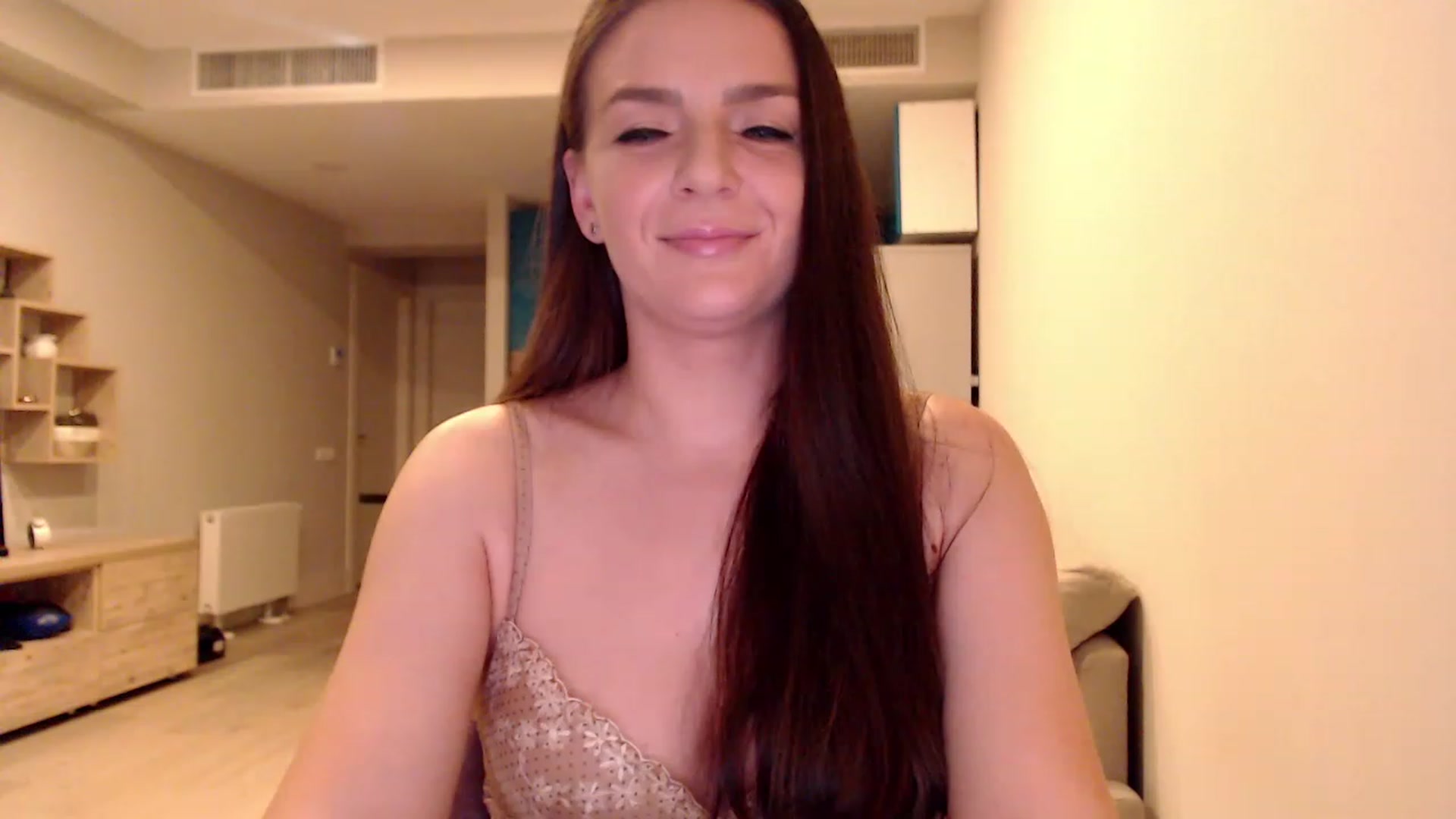 Gallery image thumbnail from AnnaTheCute's myfreecams stream on, 03/09/2023, 07:48 image 3 of 20