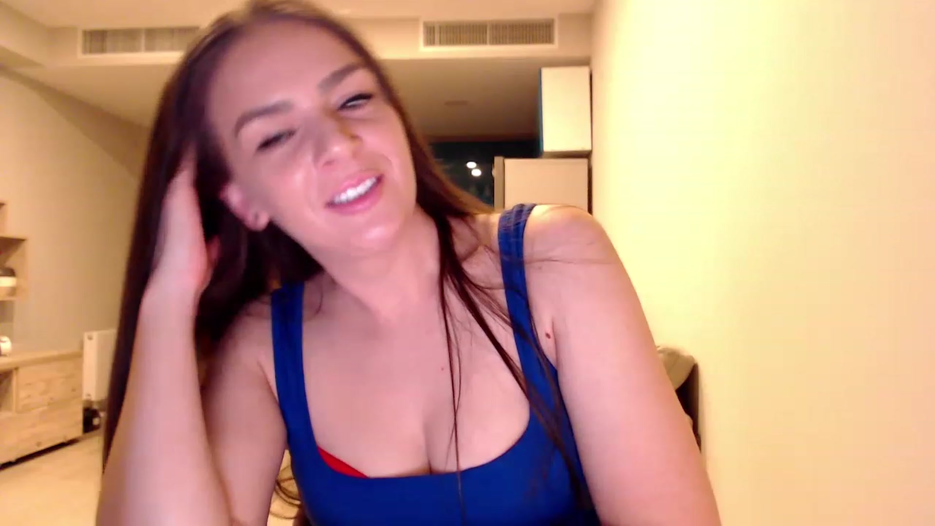 Gallery image thumbnail from AnnaTheCute's myfreecams stream on, 03/27/2023, 03:04 image 18 of 20