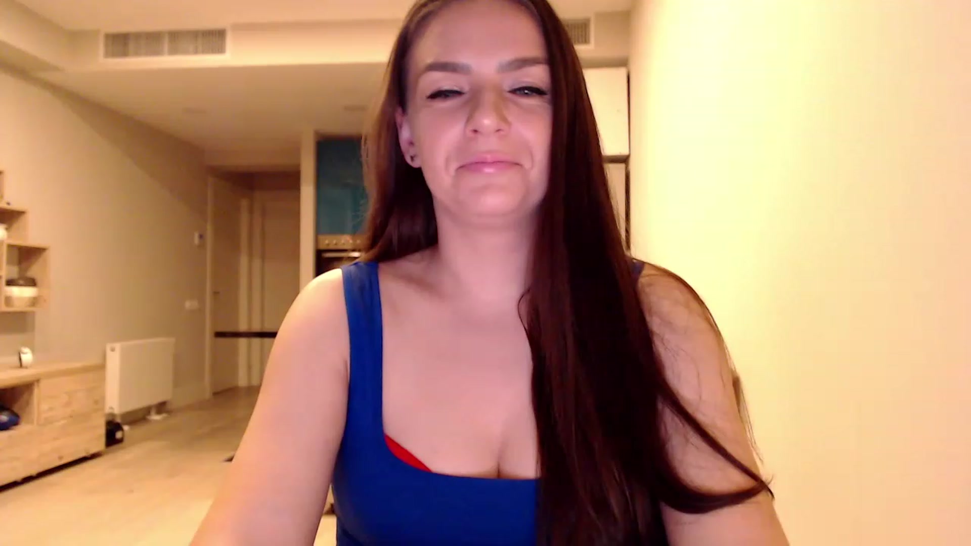 Gallery image thumbnail from AnnaTheCute's myfreecams stream on, 03/27/2023, 03:04 image 10 of 20