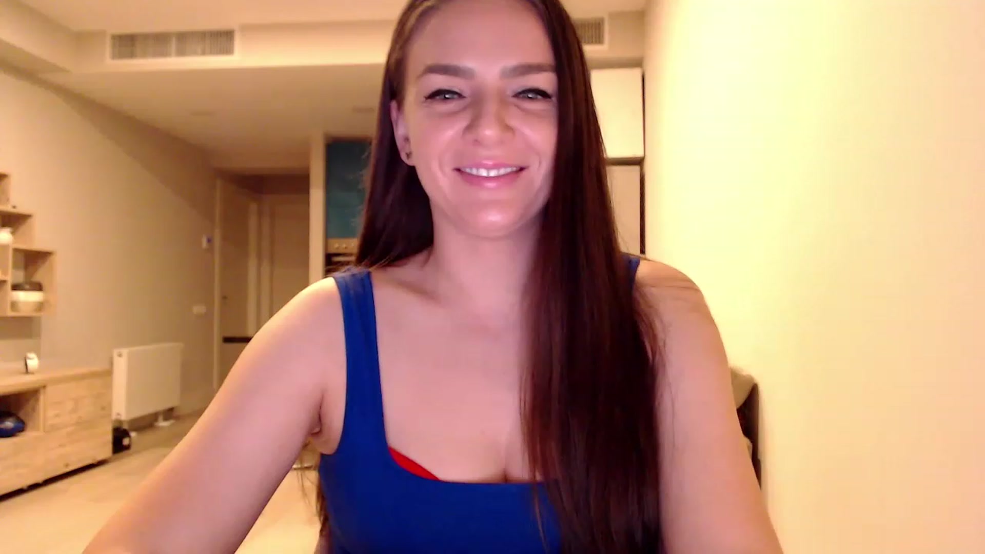 Gallery image thumbnail from AnnaTheCute's myfreecams stream on, 03/27/2023, 03:04 image 14 of 20