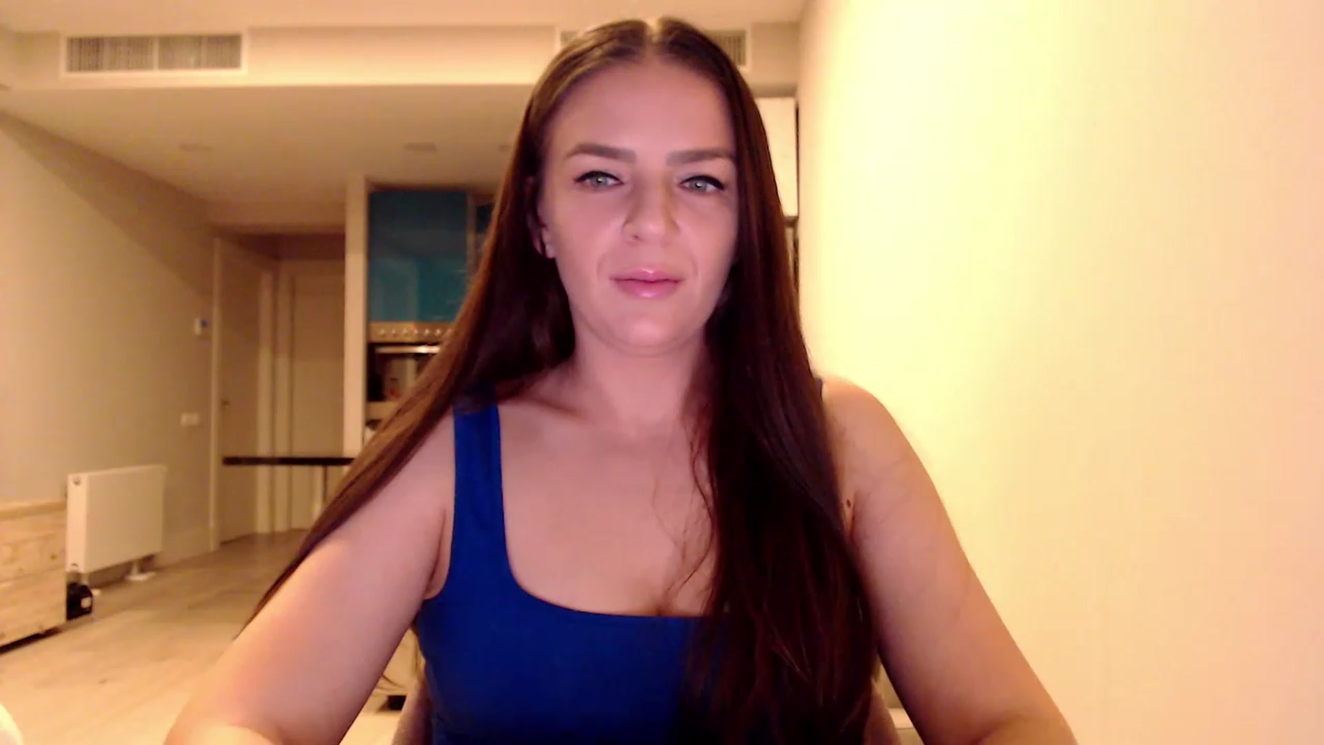 Gallery image thumbnail from AnnaTheCute's myfreecams stream on, 03/27/2023, 03:48 image 10 of 20