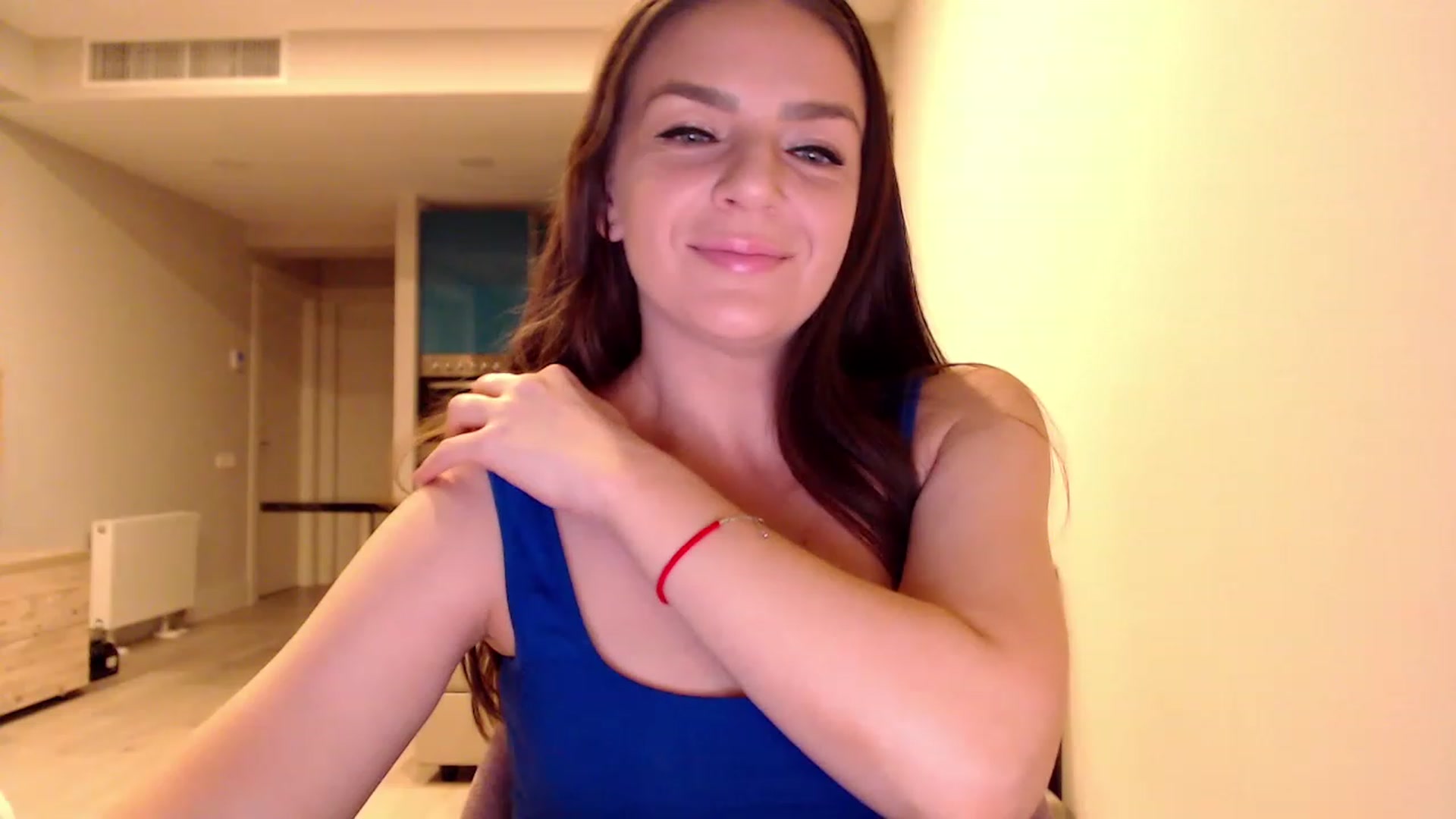 Gallery image thumbnail from AnnaTheCute's myfreecams stream on, 03/27/2023, 03:48 image 11 of 20