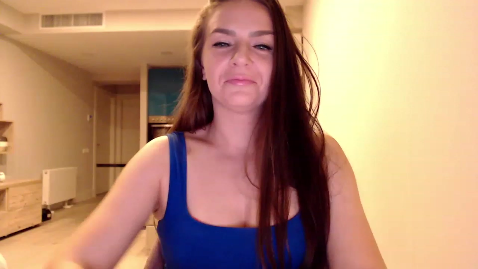Gallery image thumbnail from AnnaTheCute's myfreecams stream on, 03/27/2023, 04:30 image 6 of 20