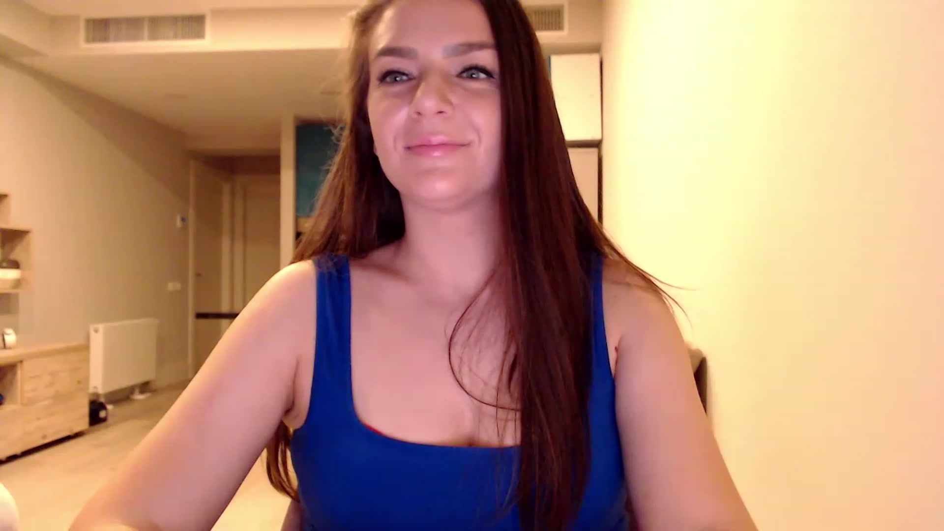 Gallery image thumbnail from AnnaTheCute's myfreecams stream on, 03/27/2023, 04:30 image 18 of 20