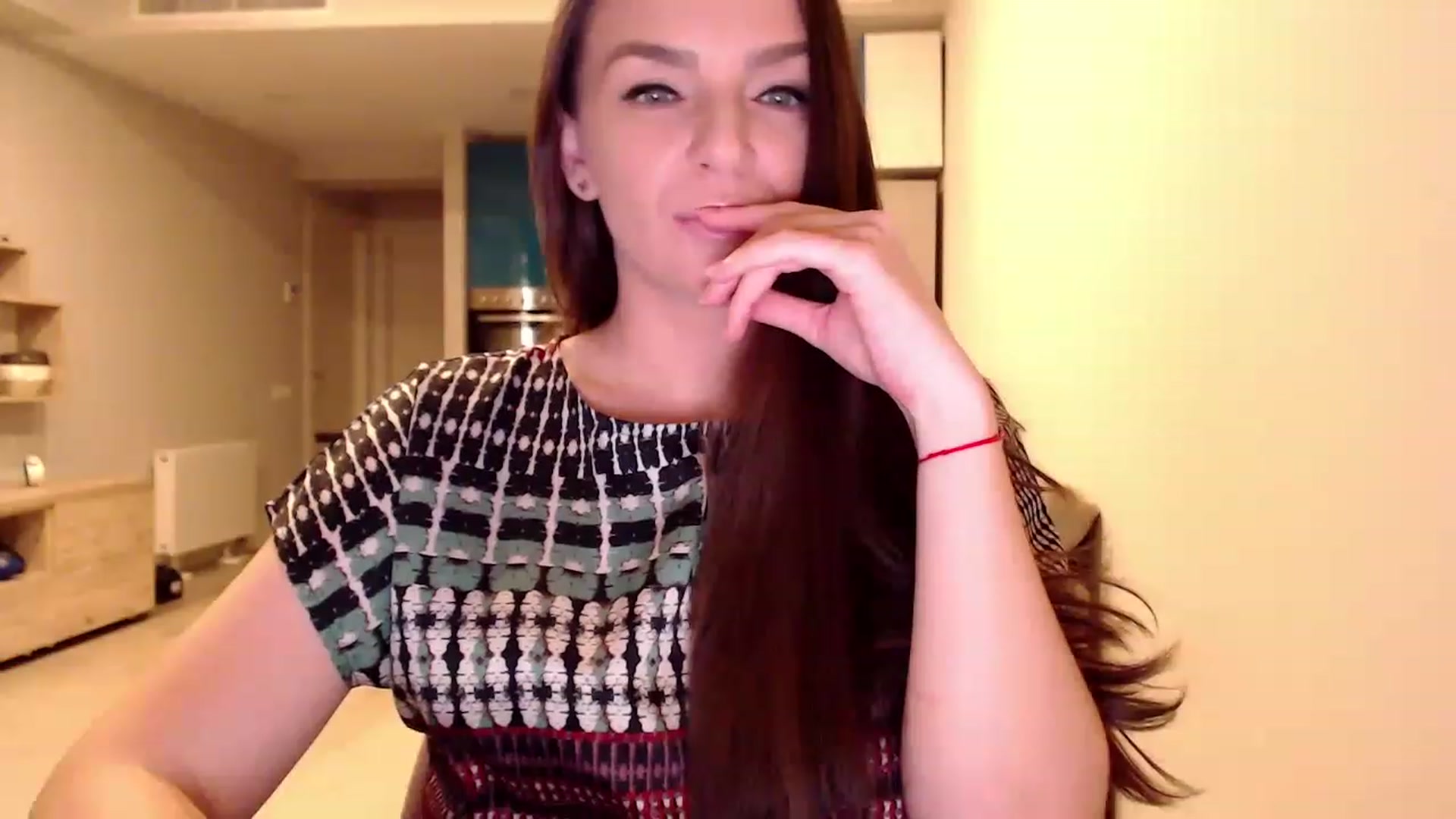 Gallery image thumbnail from AnnaTheCute's myfreecams stream on, 03/30/2023, 05:16 image 7 of 20