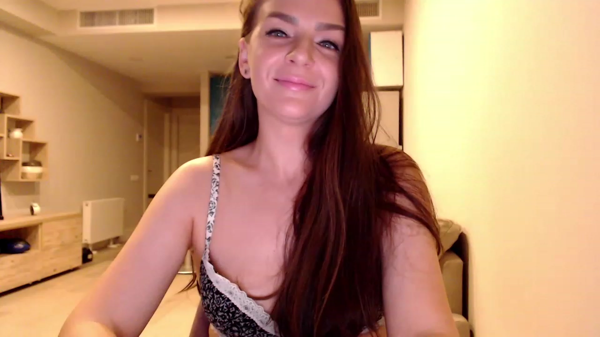 Gallery image thumbnail from AnnaTheCute's myfreecams stream on, 04/17/2023, 05:01 image 13 of 20