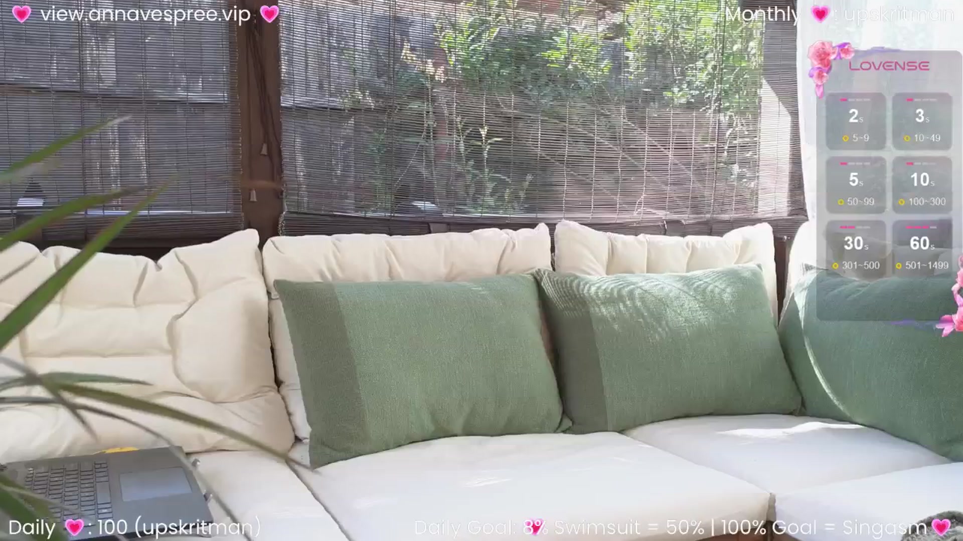 Gallery image thumbnail from AnnaV's myfreecams stream on, 06/04/2024, 14:07 image 13 of 20