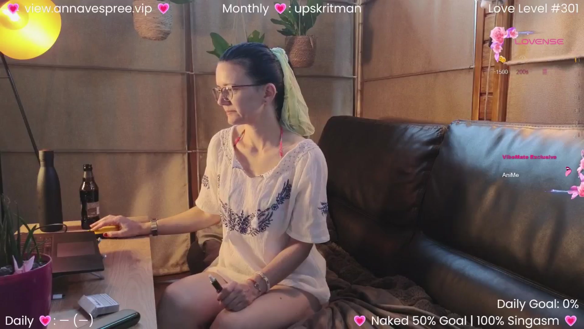 Gallery image thumbnail from AnnaV's myfreecams stream on, 06/17/2024, 18:37 image 2 of 20