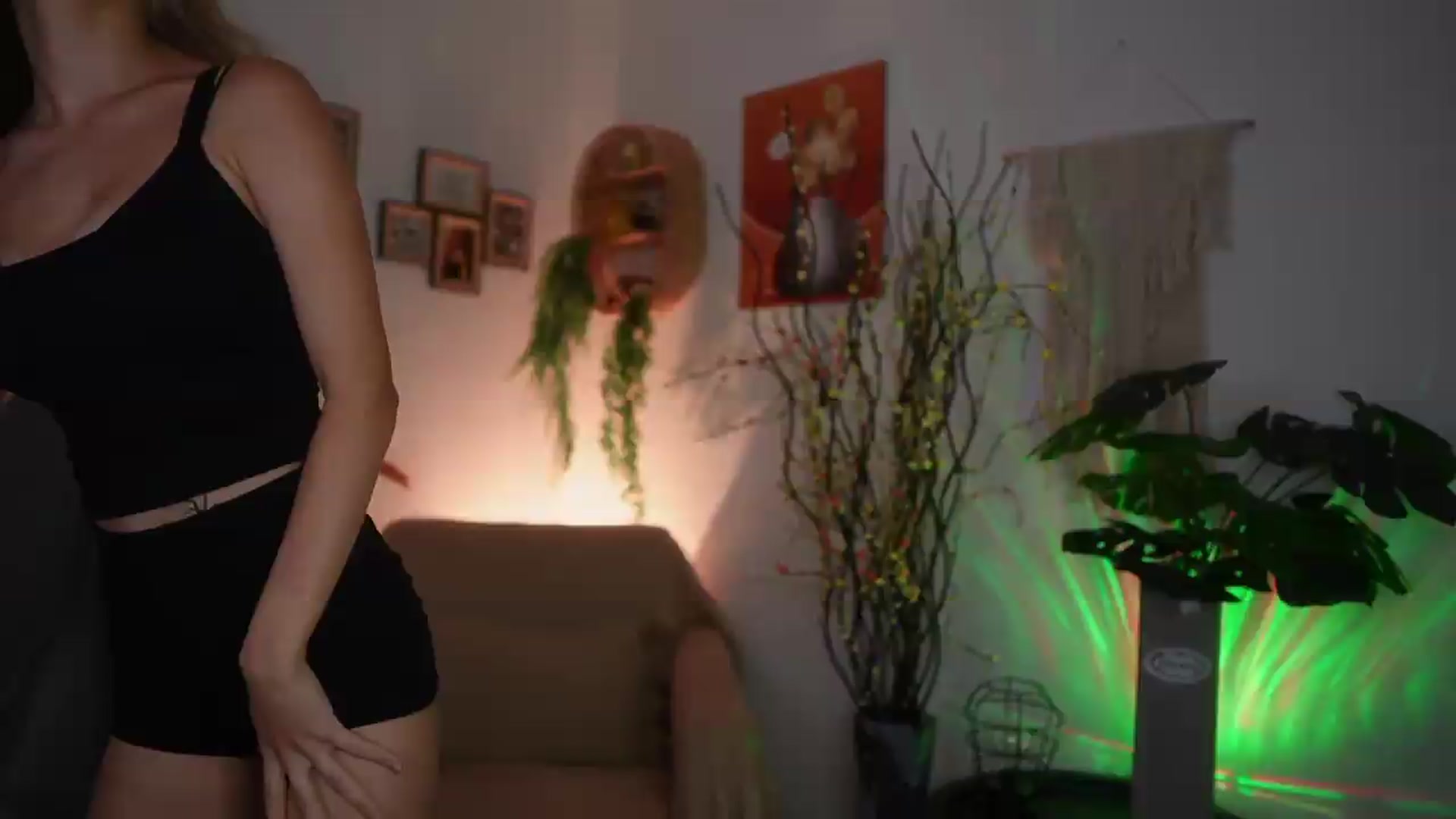 Gallery image thumbnail from Anna_Brie's myfreecams stream on, 08/08/2026, 16:06 image 8 of 20