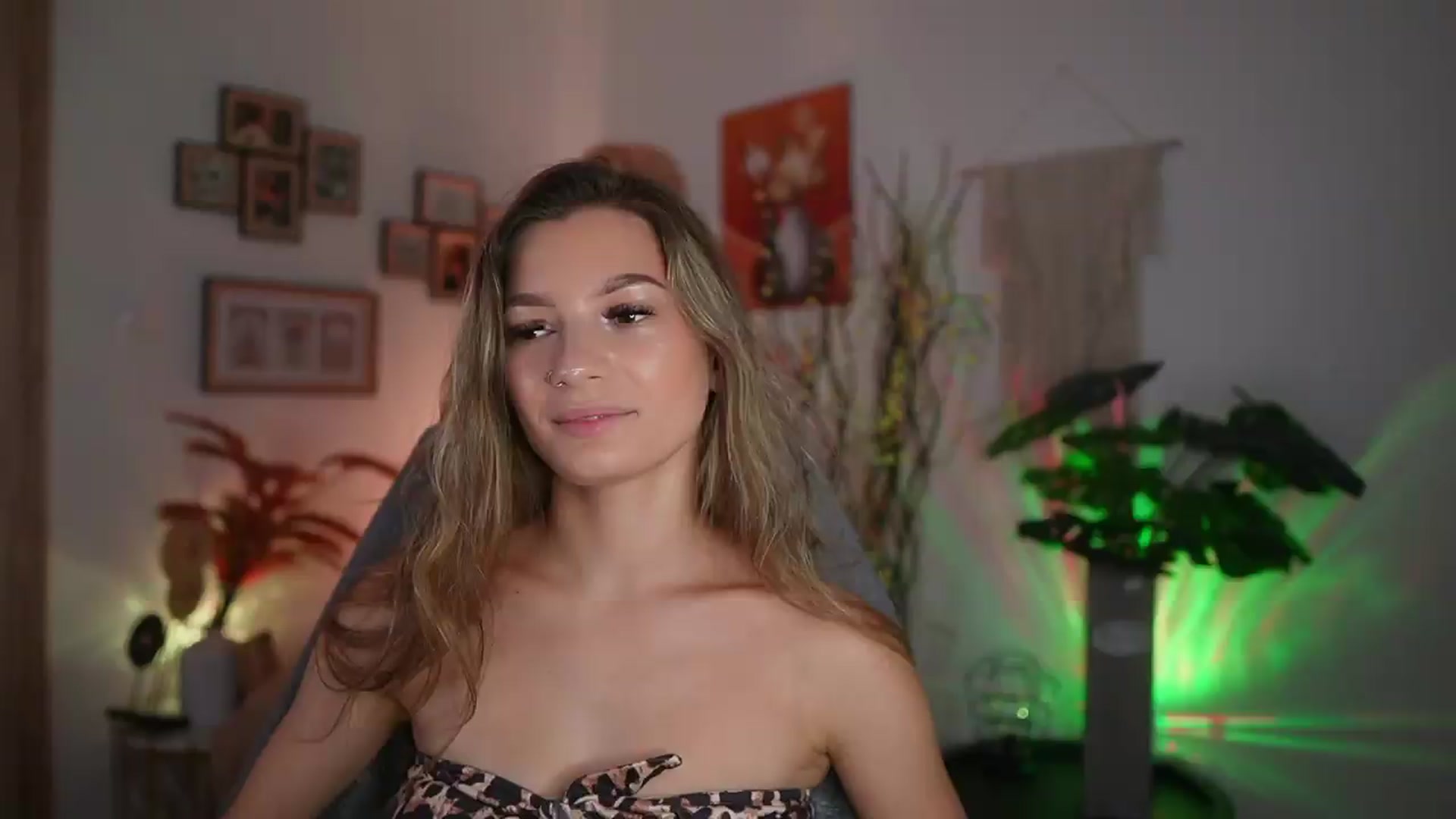 Gallery image thumbnail from Anna_Brie's myfreecams stream on, 08/13/2026, 15:14 image 8 of 20