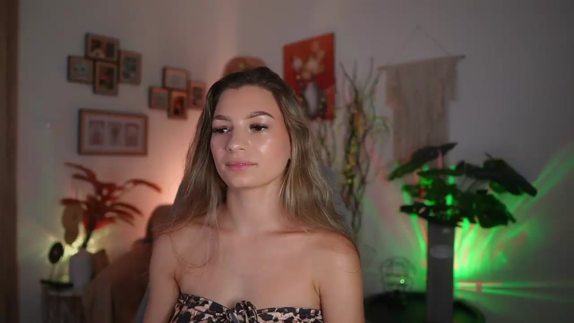 Gallery image thumbnail from Anna_Brie's myfreecams stream on, 08/13/2026, 17:56 image 20 of 20