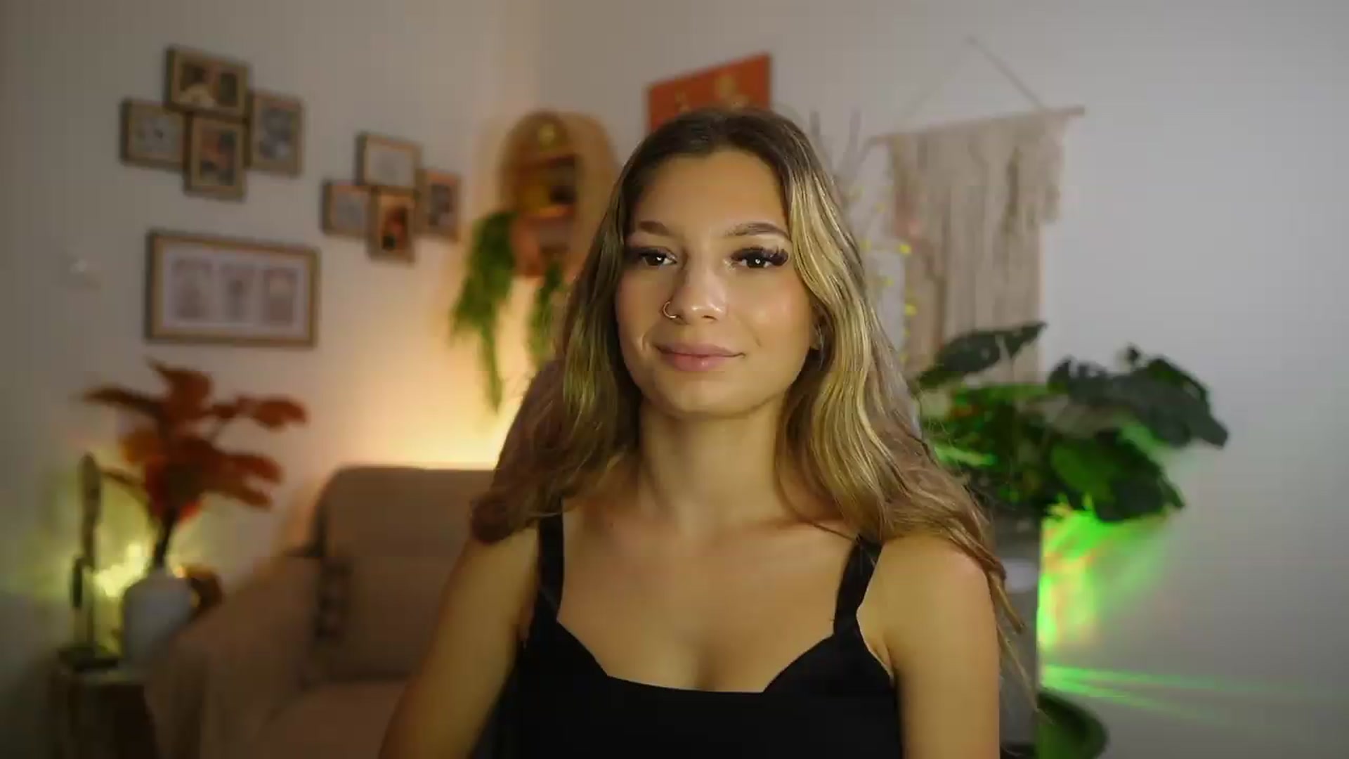 Gallery image thumbnail from Anna_Brie's myfreecams stream on, 08/18/2026, 16:50 image 13 of 20