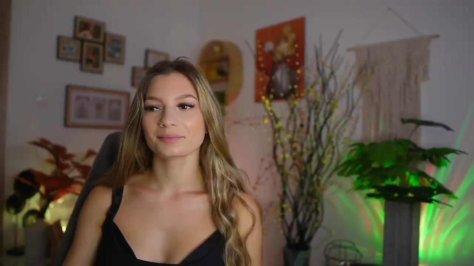 Gallery image thumbnail from Anna_Brie's myfreecams stream on, 08/25/2026, 13:45 image 6 of 20