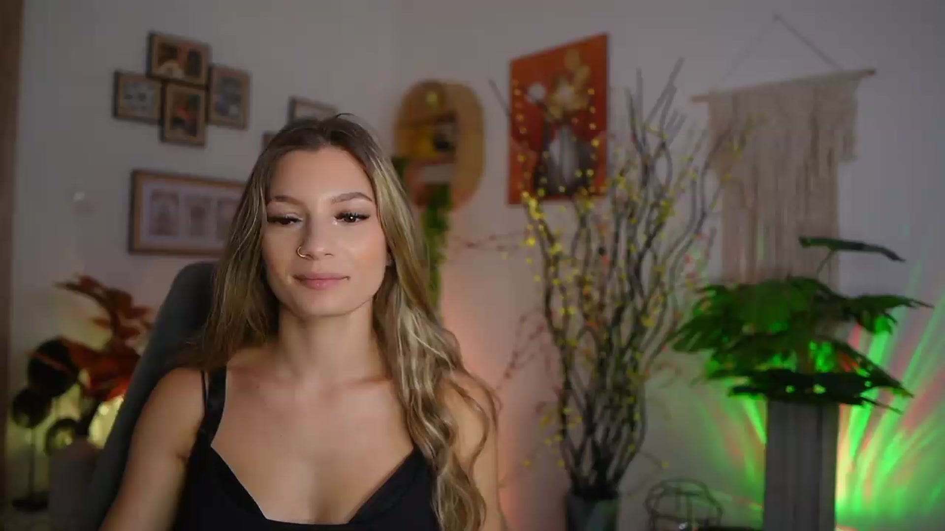 Gallery image thumbnail from Anna_Brie's myfreecams stream on, 08/25/2026, 13:45 image 4 of 20