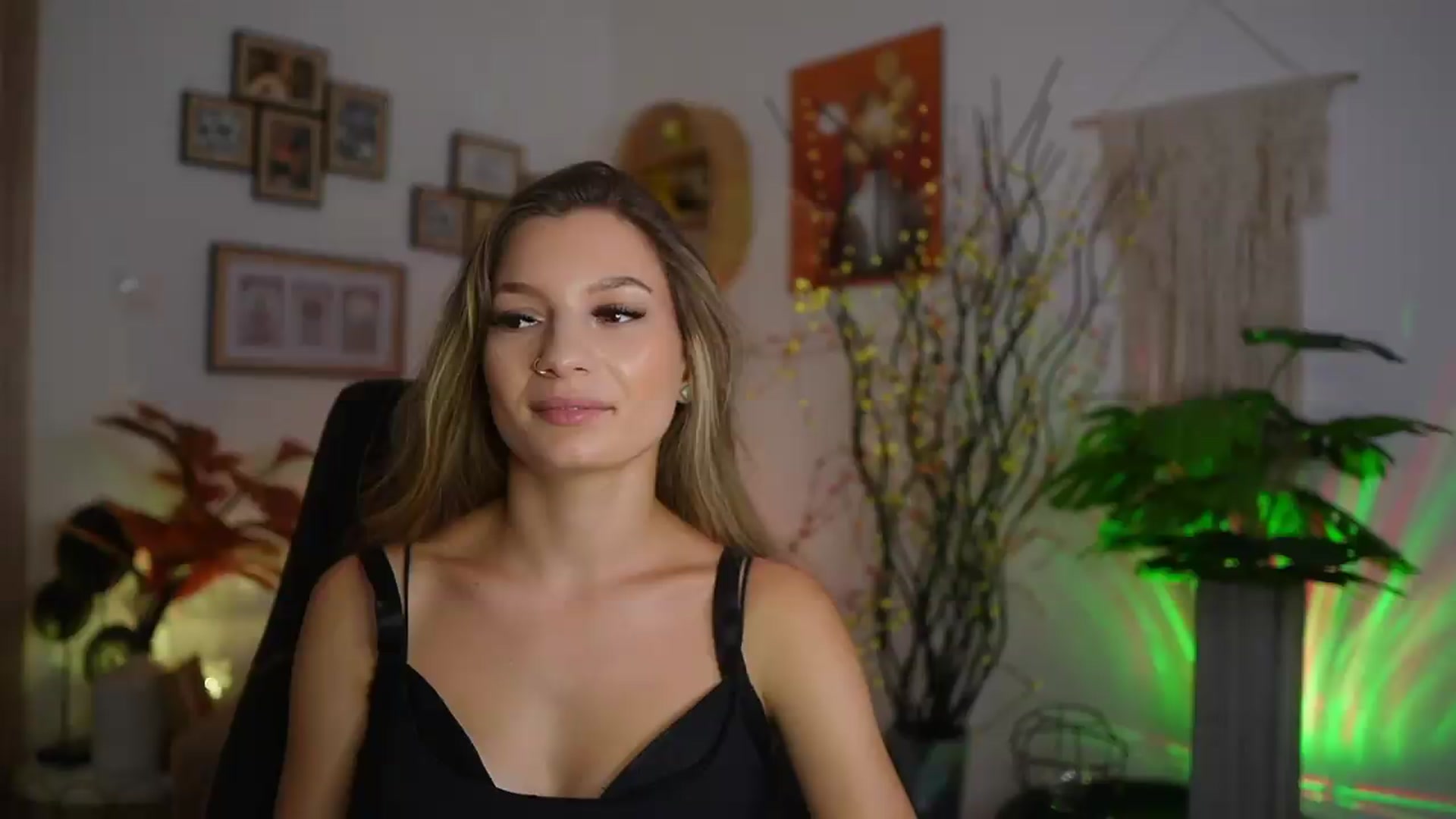 Gallery image thumbnail from Anna_Brie's myfreecams stream on, 08/25/2026, 17:45 image 19 of 20