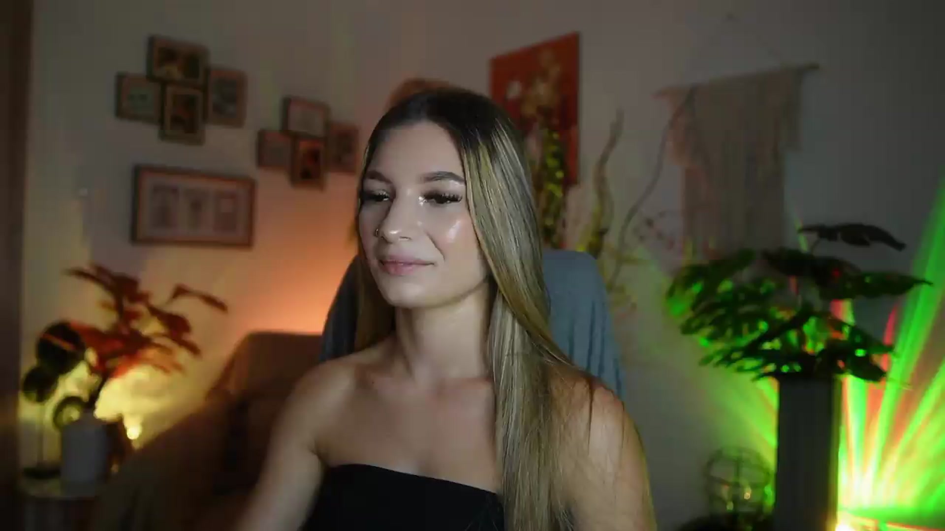 Gallery image thumbnail from Anna_Brie's myfreecams stream on, 08/27/2026, 15:26 image 20 of 20