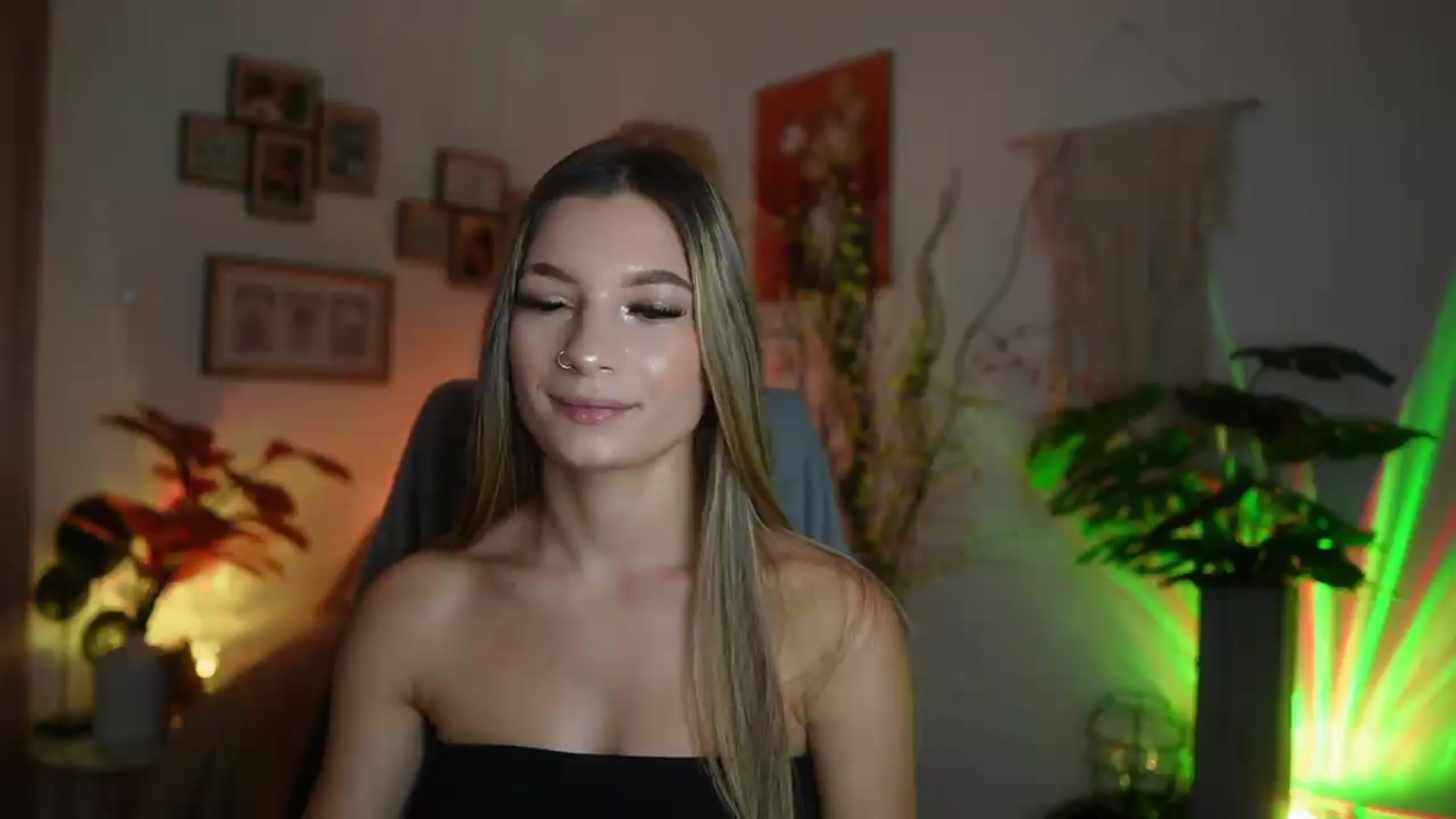 Gallery image thumbnail from Anna_Brie's myfreecams stream on, 08/27/2026, 15:26 image 11 of 20