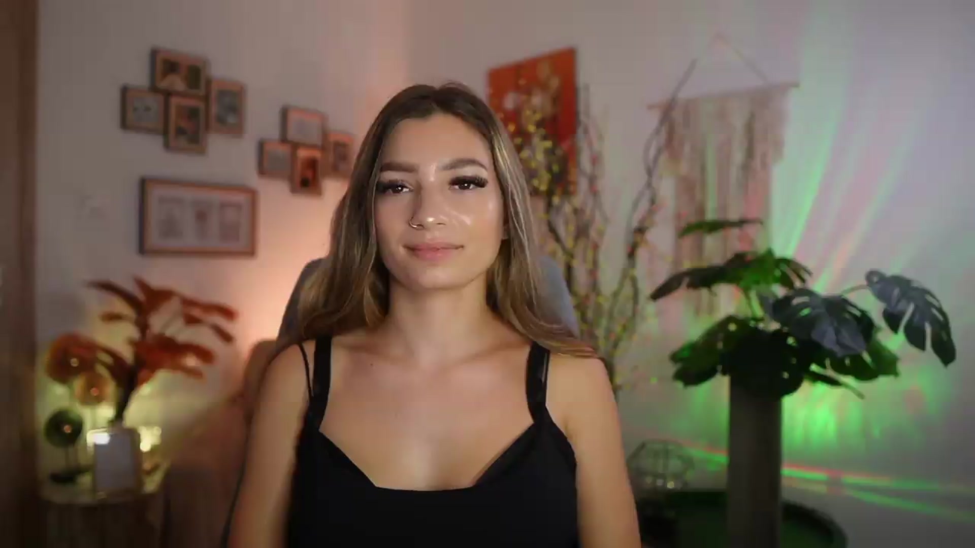 Gallery image thumbnail from Anna_Brie's myfreecams stream on, 09/05/2026, 18:21 image 8 of 20