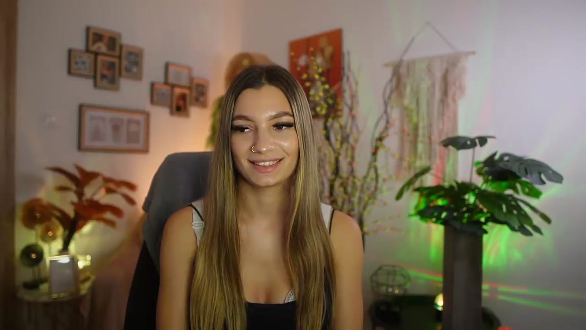 Gallery image thumbnail from Anna_Brie's myfreecams stream on, 09/08/2026, 17:46 image 6 of 20