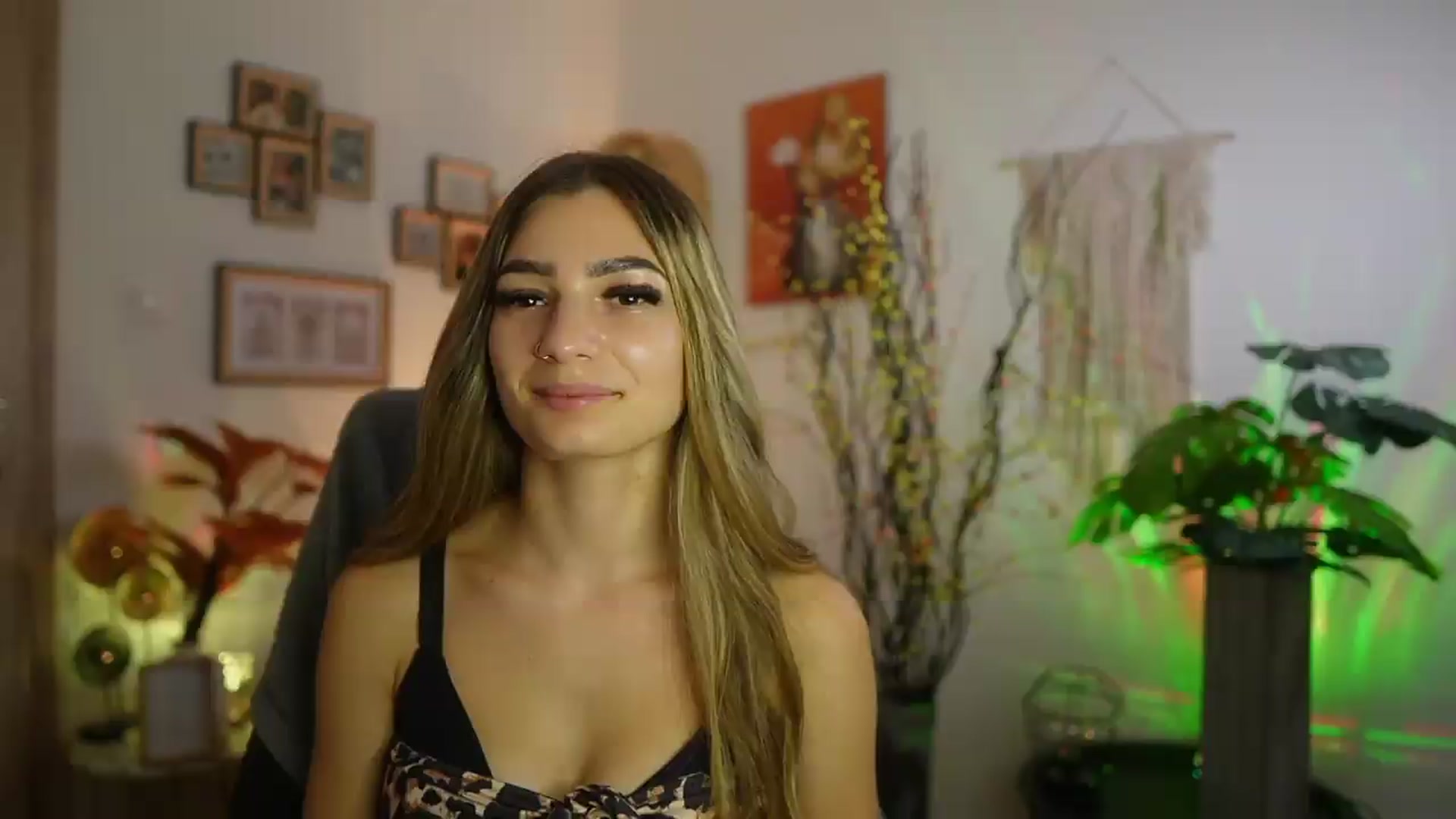 Gallery image thumbnail from Anna_Brie's myfreecams stream on, 09/11/2026, 17:33 image 11 of 20