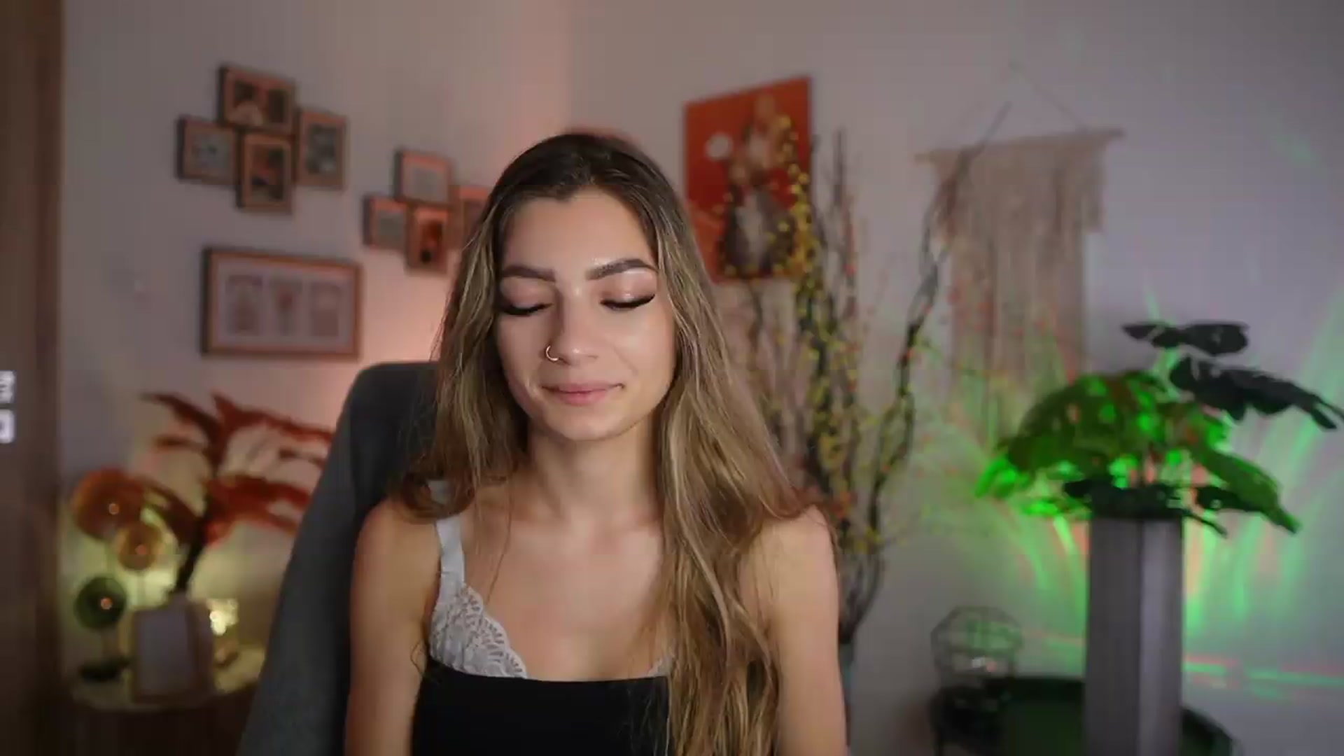 Gallery image thumbnail from Anna_Brie's myfreecams stream on, 09/13/2026, 13:27 image 11 of 20