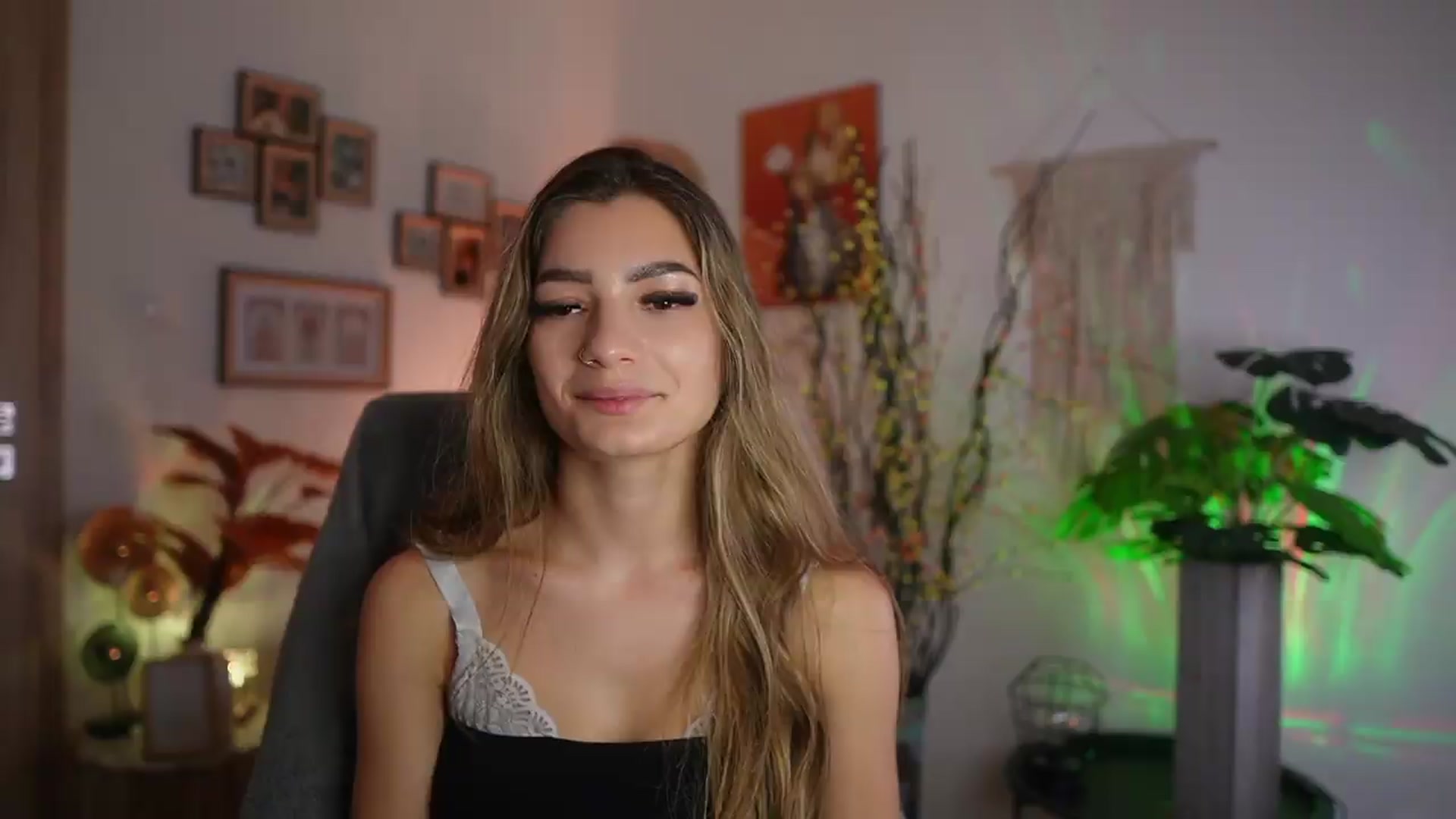 Gallery image thumbnail from Anna_Brie's myfreecams stream on, 09/13/2026, 13:27 image 10 of 20