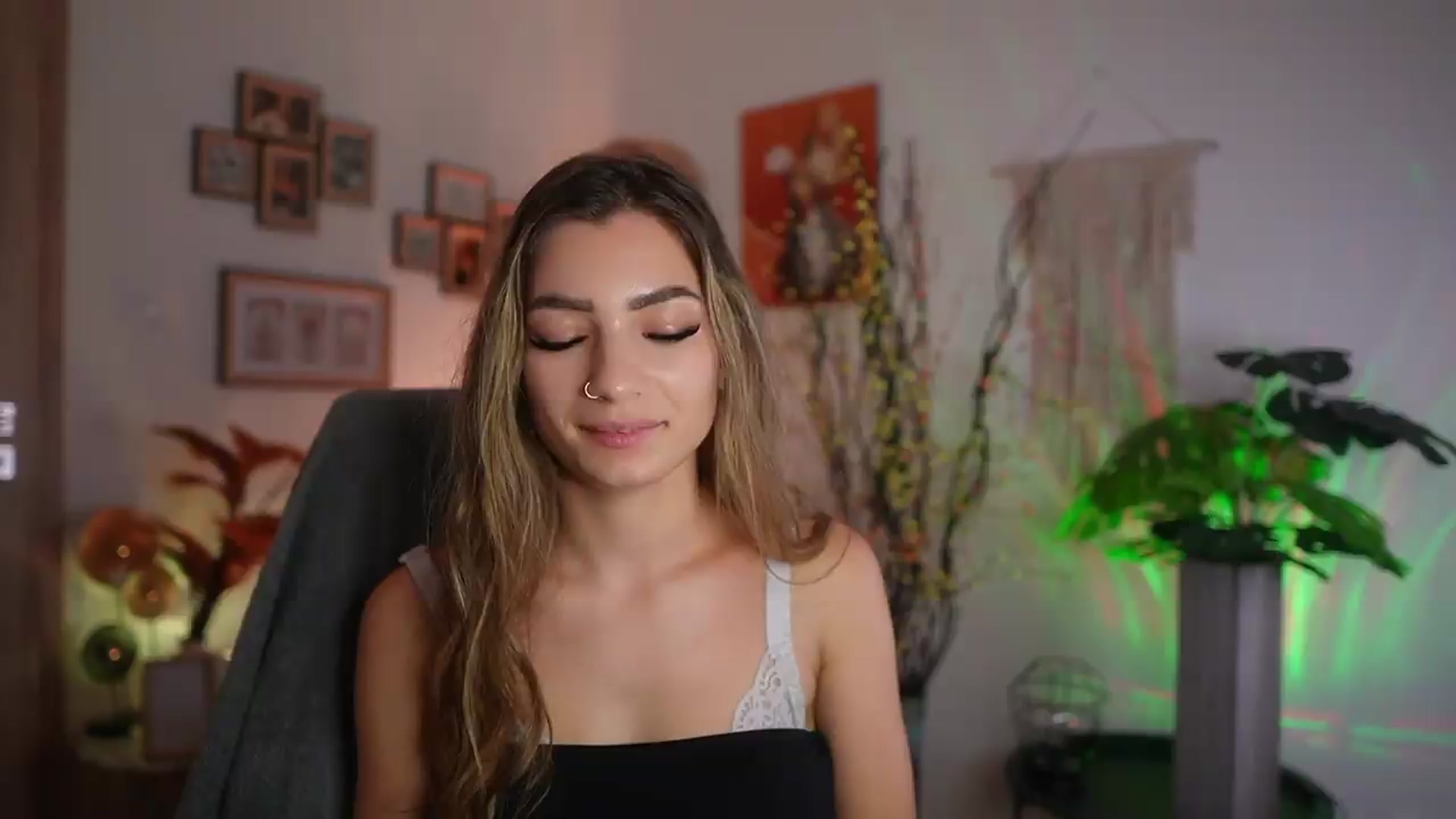 Gallery image thumbnail from Anna_Brie's myfreecams stream on, 09/13/2026, 14:50 image 5 of 20