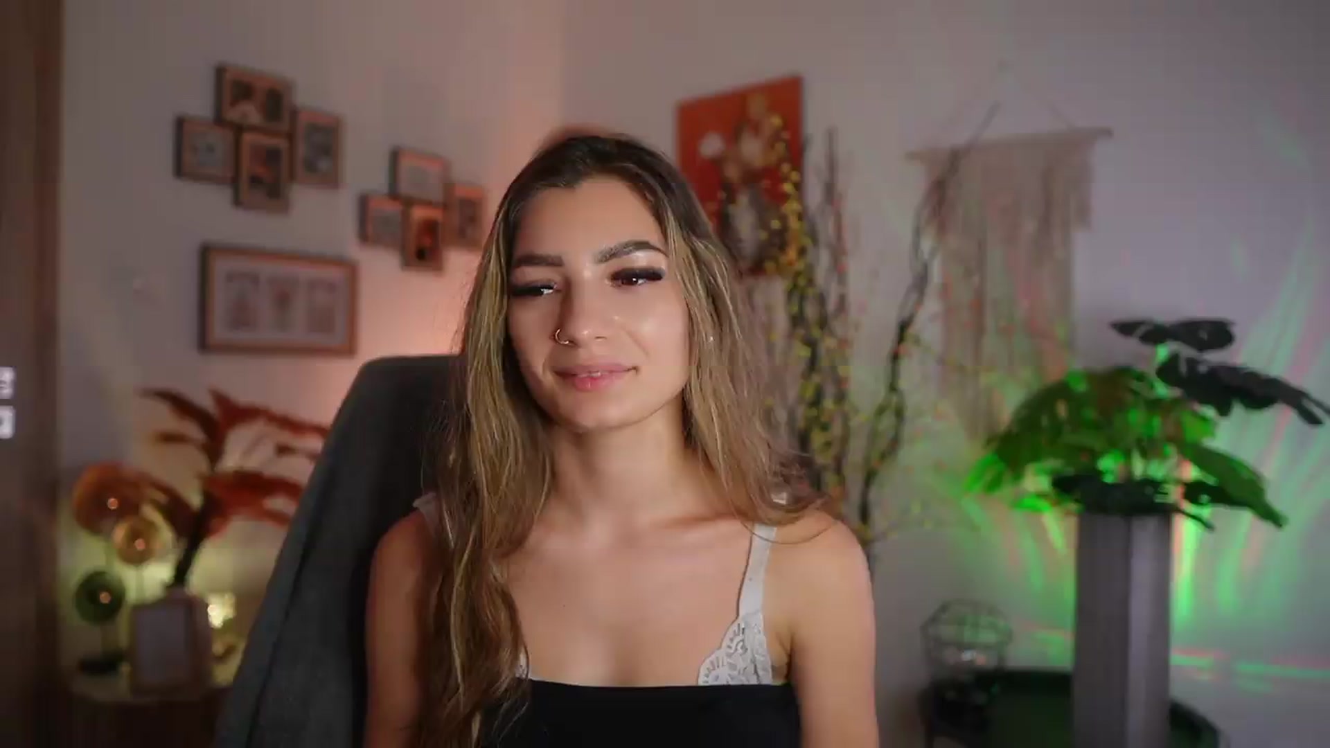 Gallery image thumbnail from Anna_Brie's myfreecams stream on, 09/13/2026, 14:50 image 3 of 20