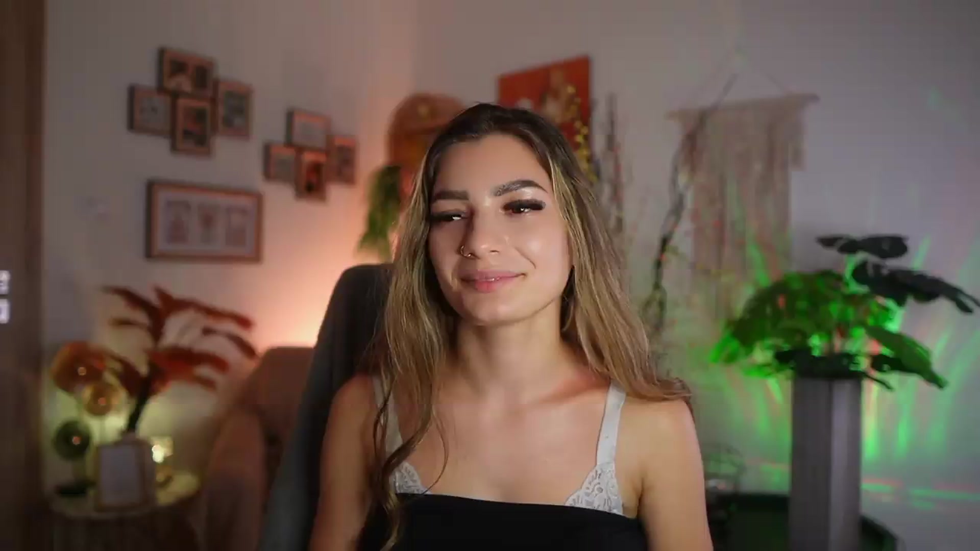 Gallery image thumbnail from Anna_Brie's myfreecams stream on, 09/13/2026, 16:39 image 11 of 20