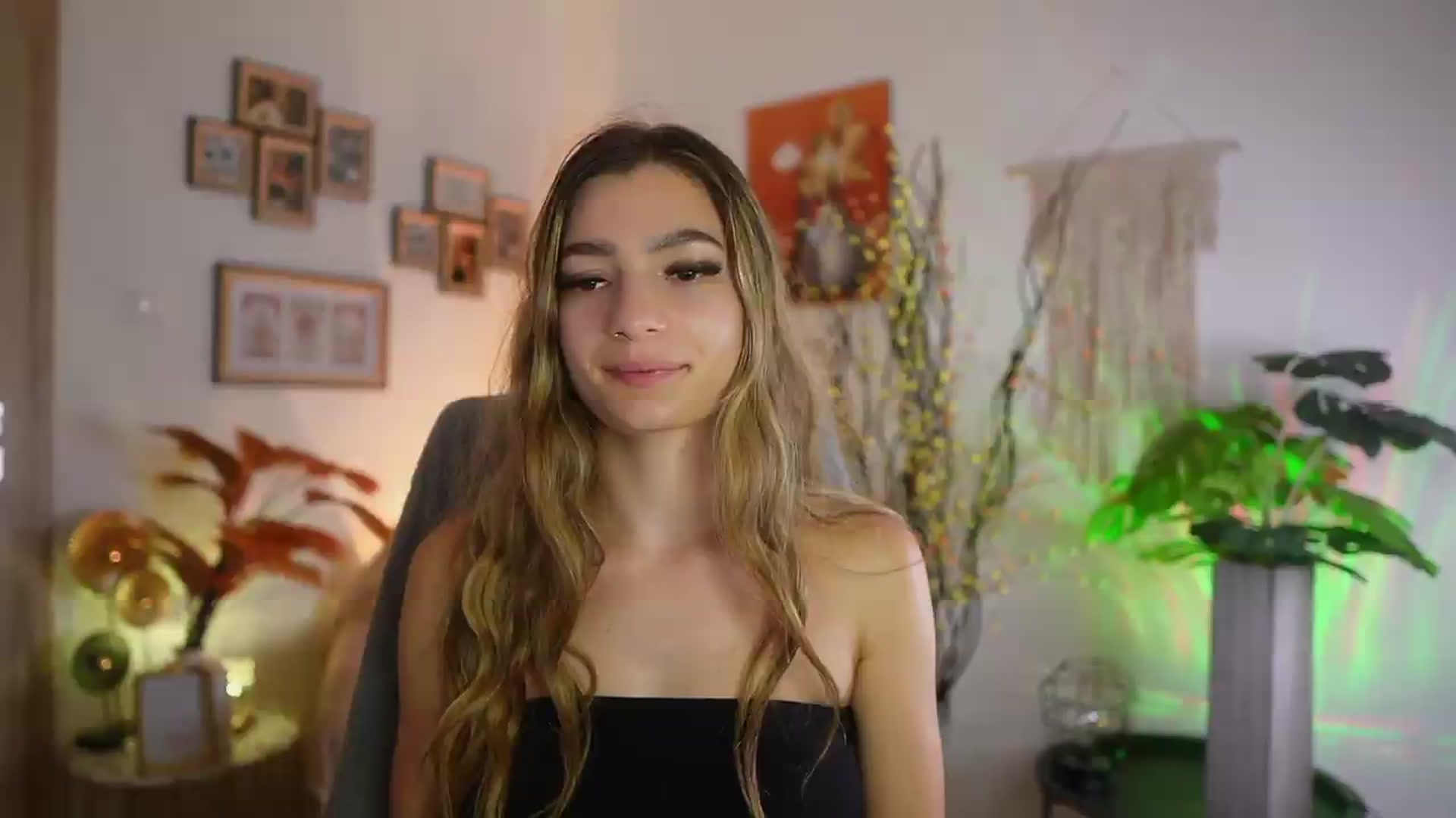 Gallery image thumbnail from Anna_Brie's myfreecams stream on, 09/16/2026, 18:05 image 11 of 20