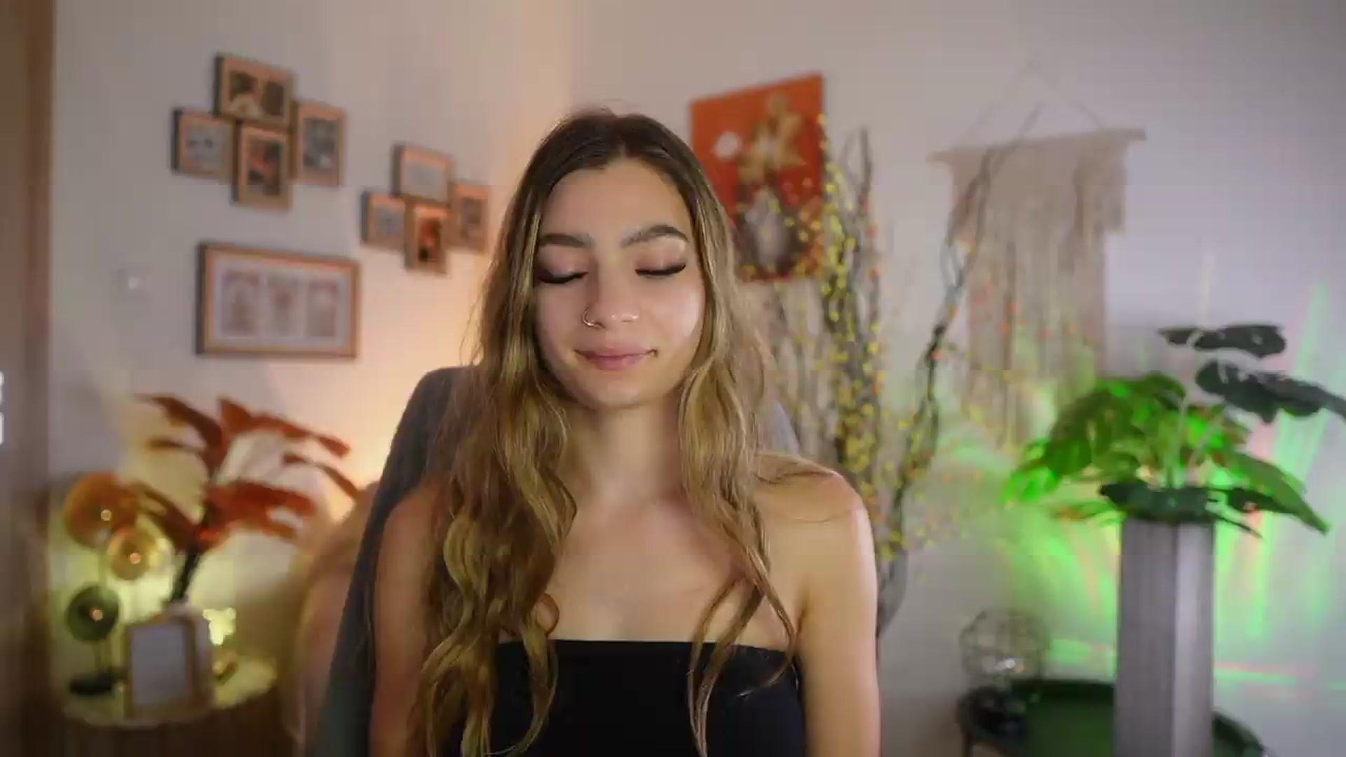 Gallery image thumbnail from Anna_Brie's myfreecams stream on, 09/16/2026, 18:05 image 2 of 20