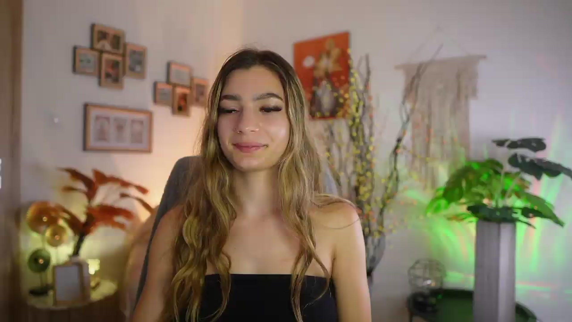 Gallery image thumbnail from Anna_Brie's myfreecams stream on, 09/16/2026, 18:05 image 10 of 20