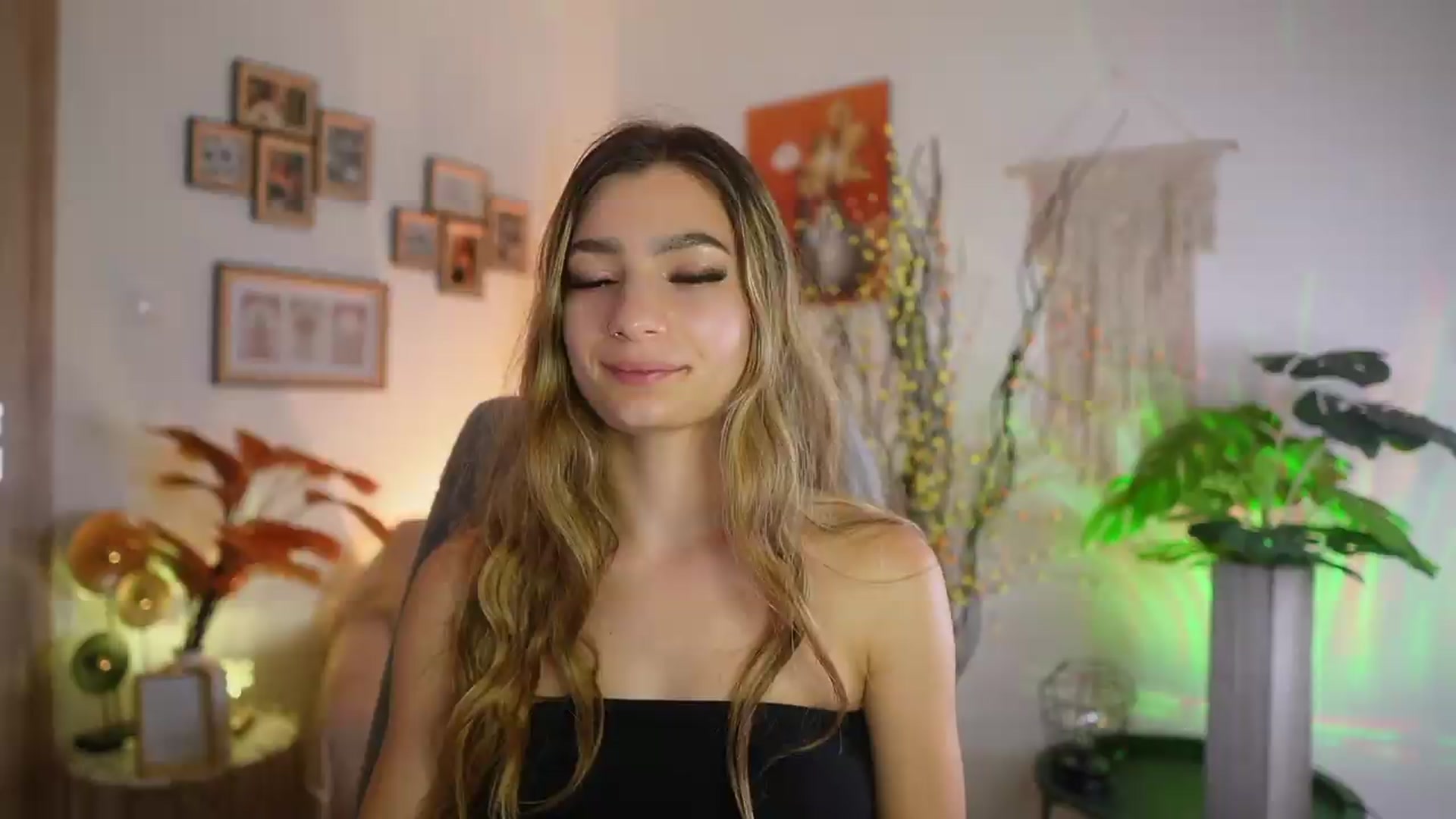 Gallery image thumbnail from Anna_Brie's myfreecams stream on, 09/16/2026, 18:05 image 6 of 20