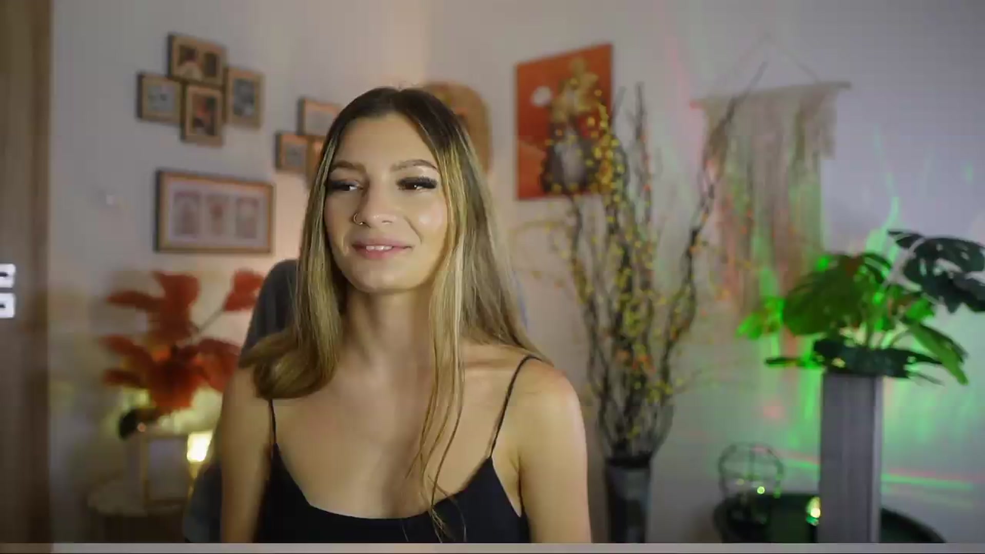 Gallery image thumbnail from Anna_Brie's myfreecams stream on, 09/21/2026, 16:26 image 7 of 20